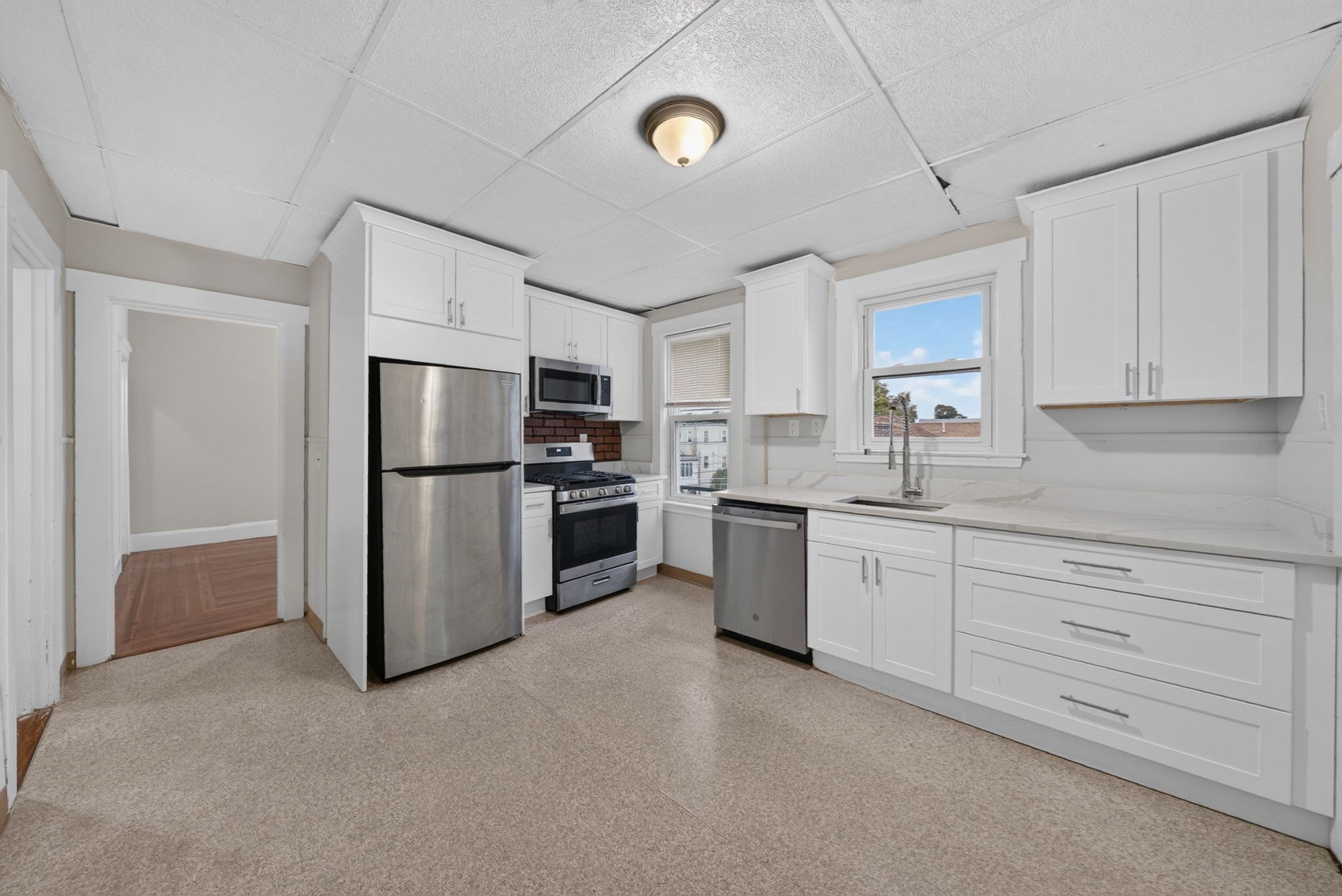 50 Lambert St. Property Photo 10