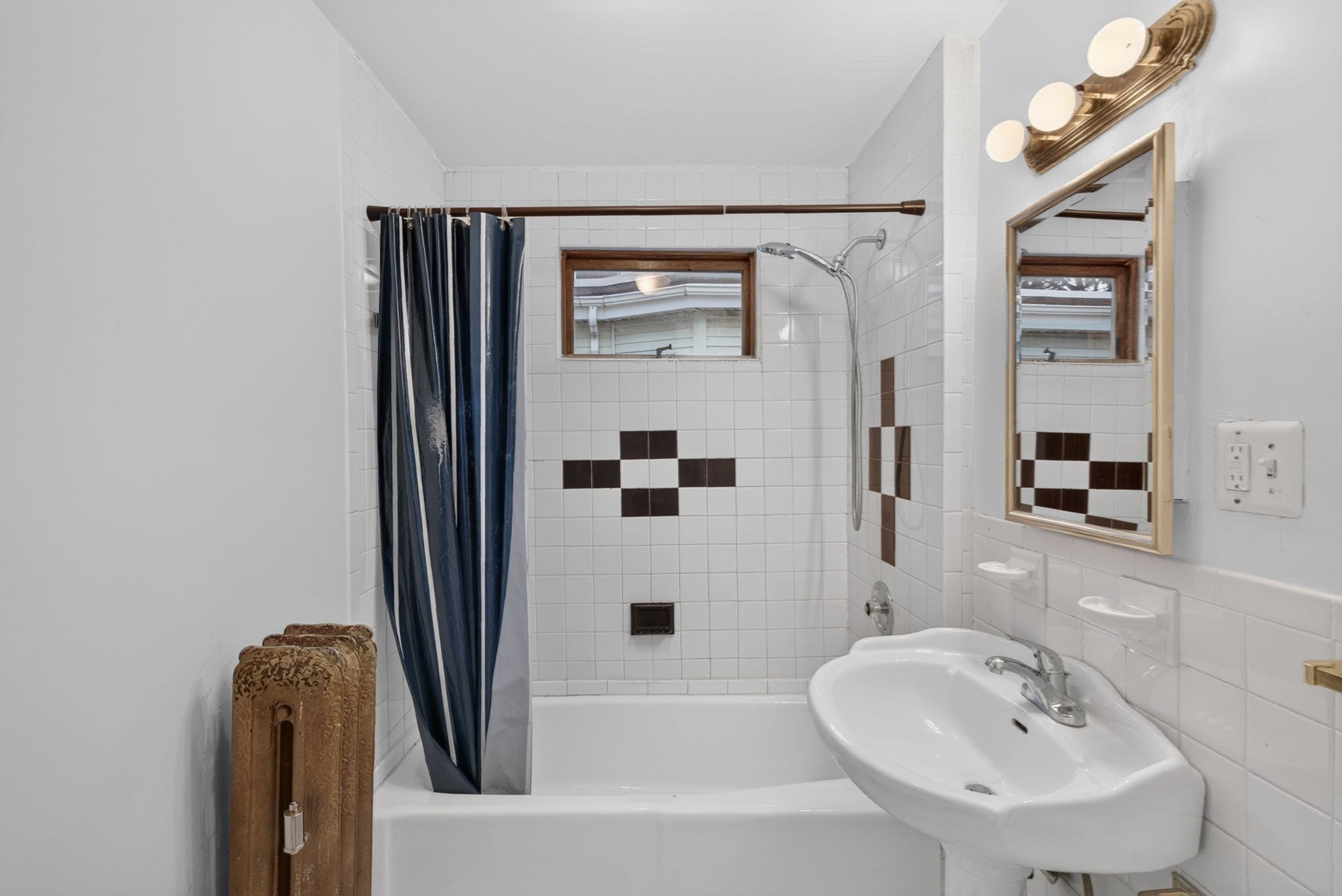 50 Lambert St. Property Photo 21