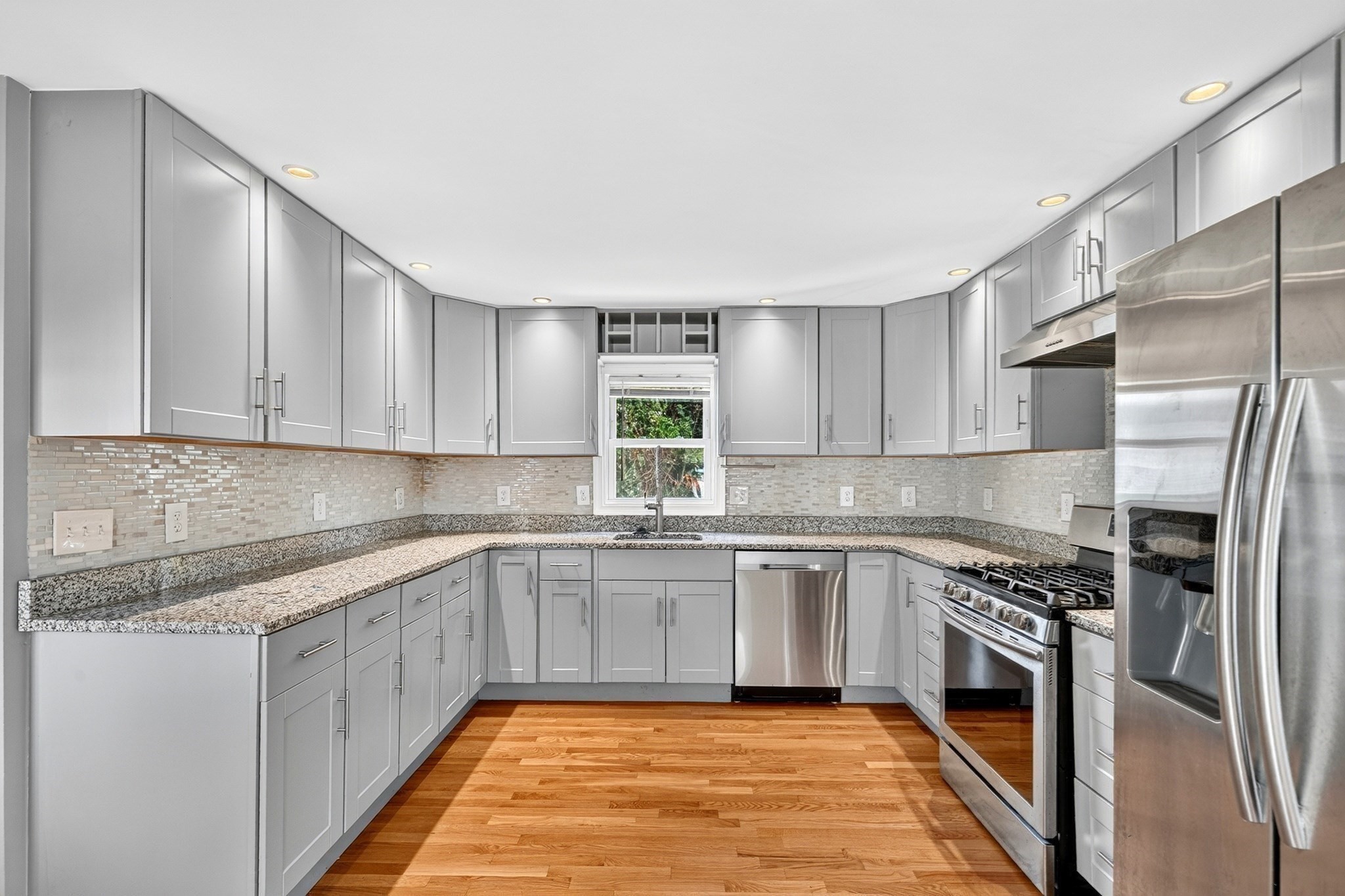 136 W Squantum St. Property Photo 5