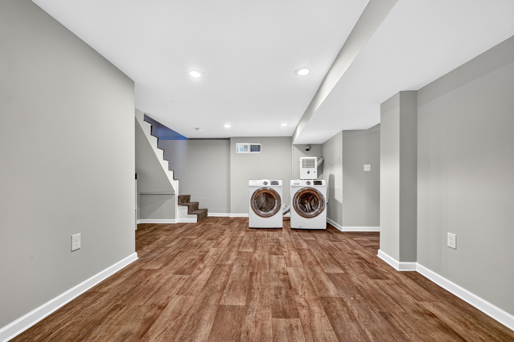 136 W Squantum St. Property Photo 17