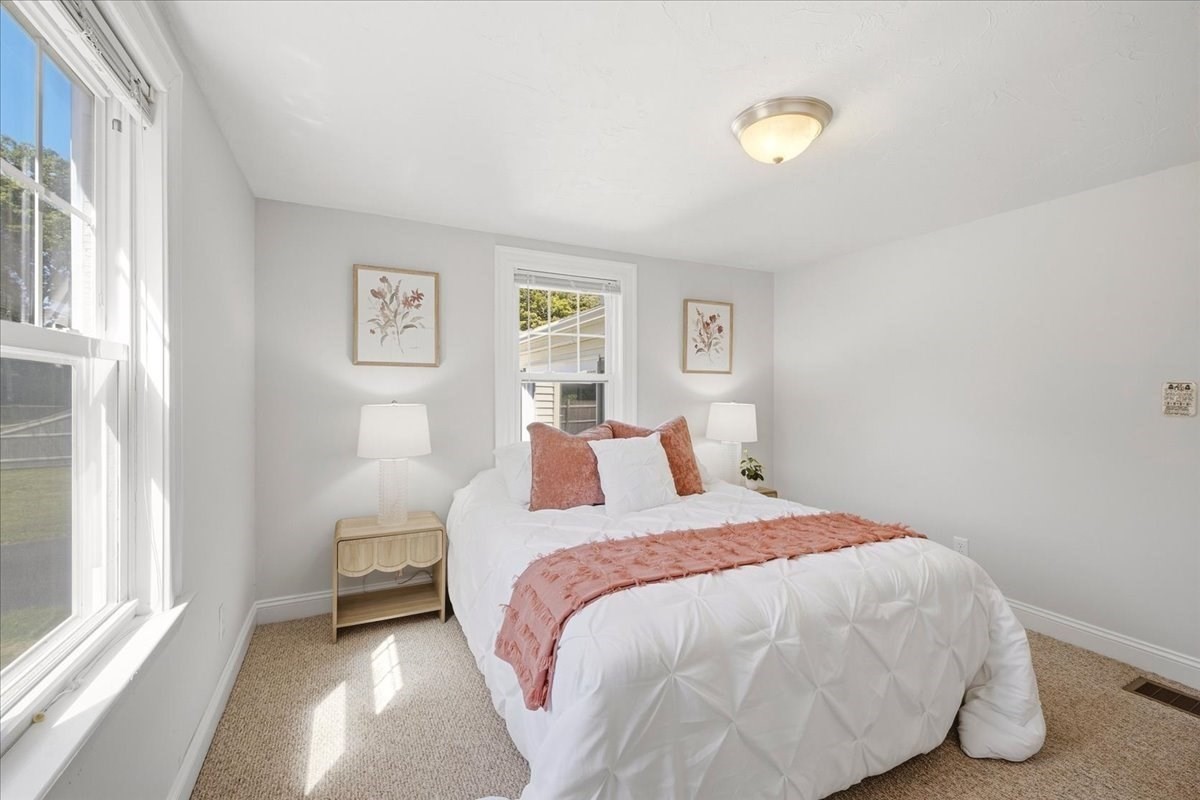 37 Brook Property Photo 21