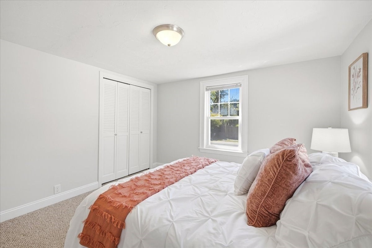 37 Brook Property Photo 22