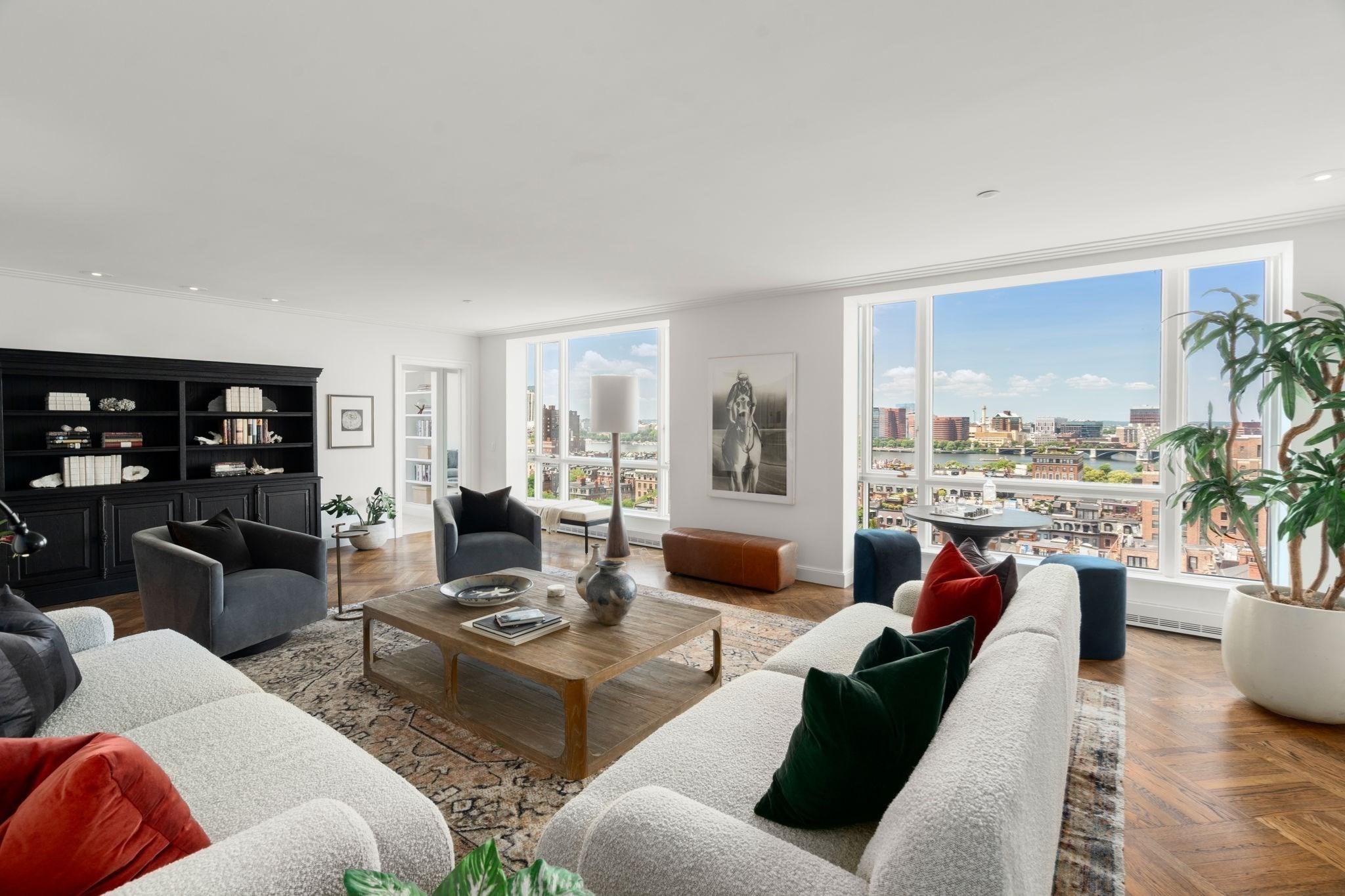 2 Commonwealth Avenue Property Photo 1