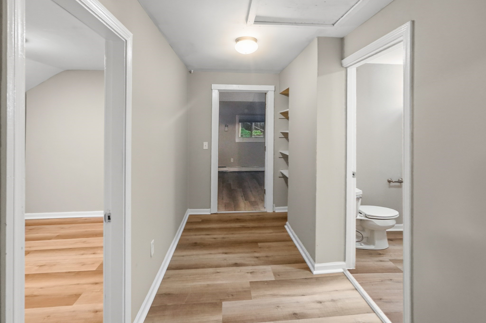 1 Oak St Property Photo 23