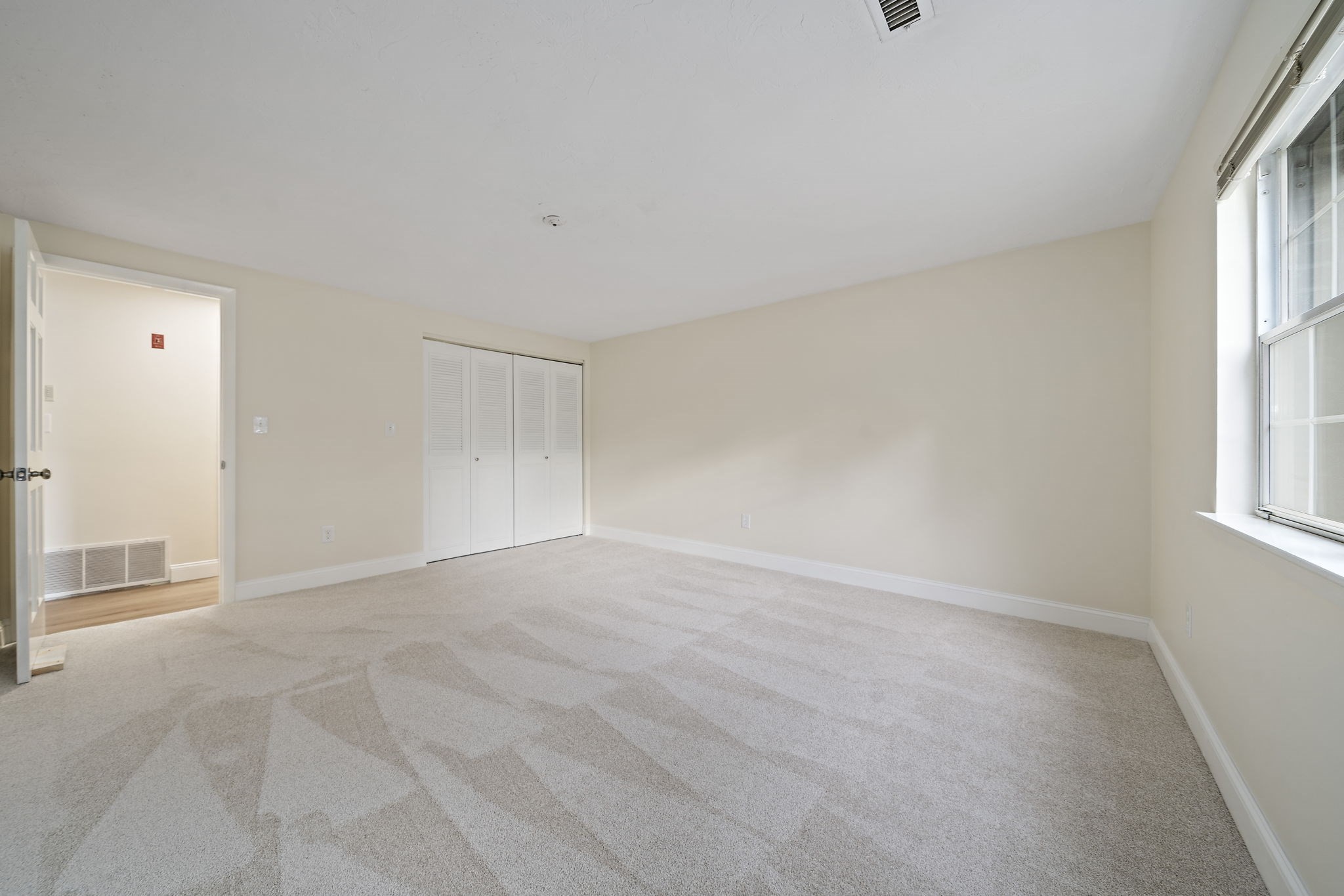 18 Kingswood Dr # 5 Property Photo 15