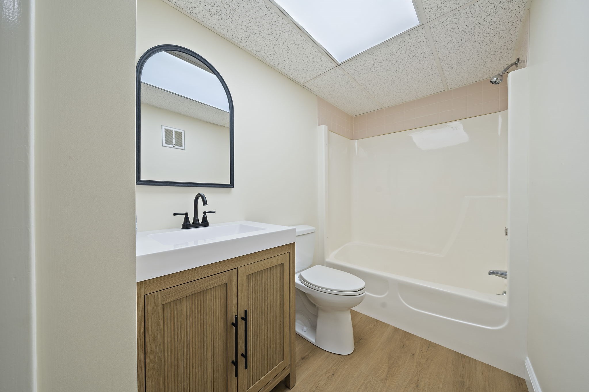 18 Kingswood Dr # 5 Property Photo 19