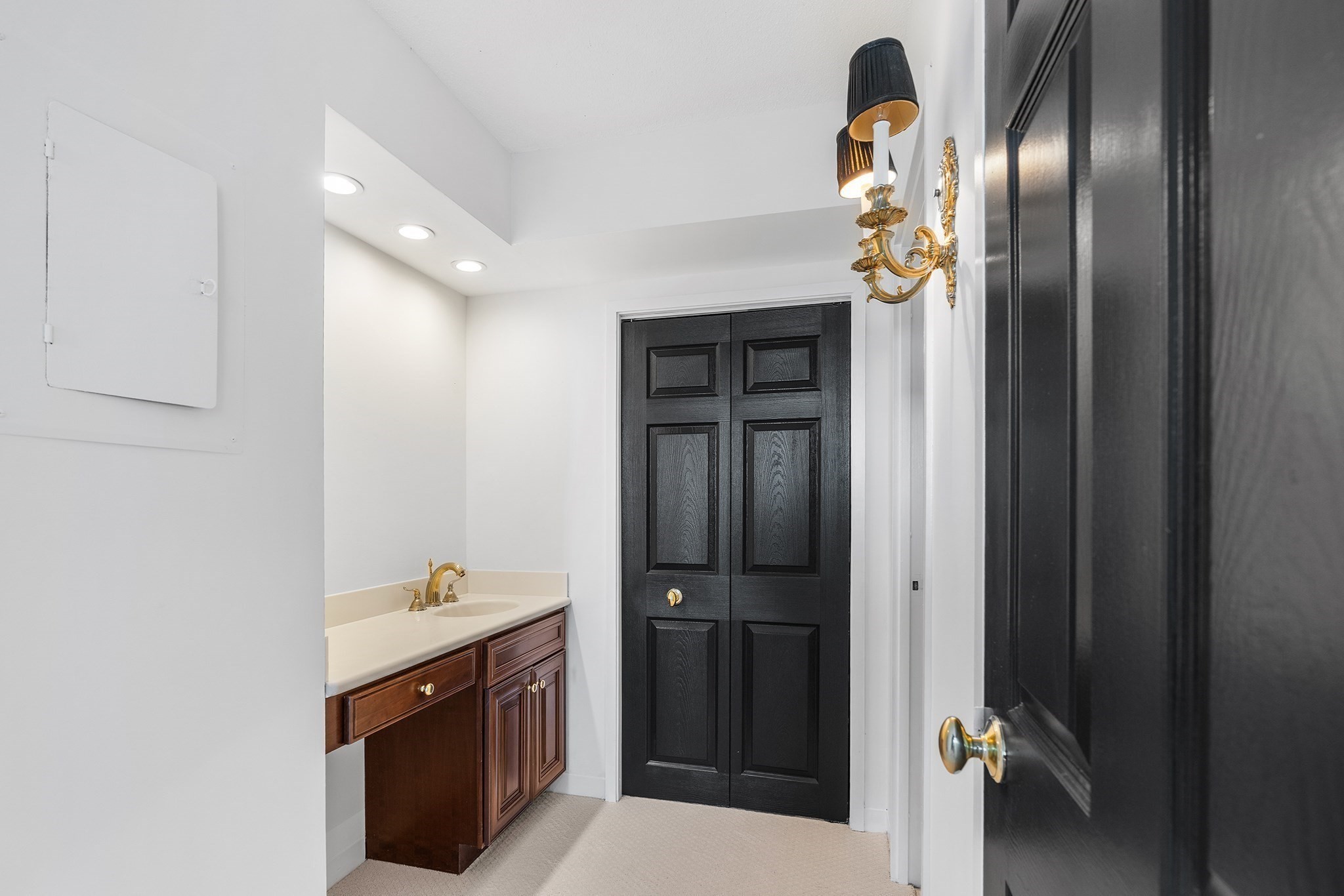 250 Hammond Pond Pkwy # 1006n Property Photo 17