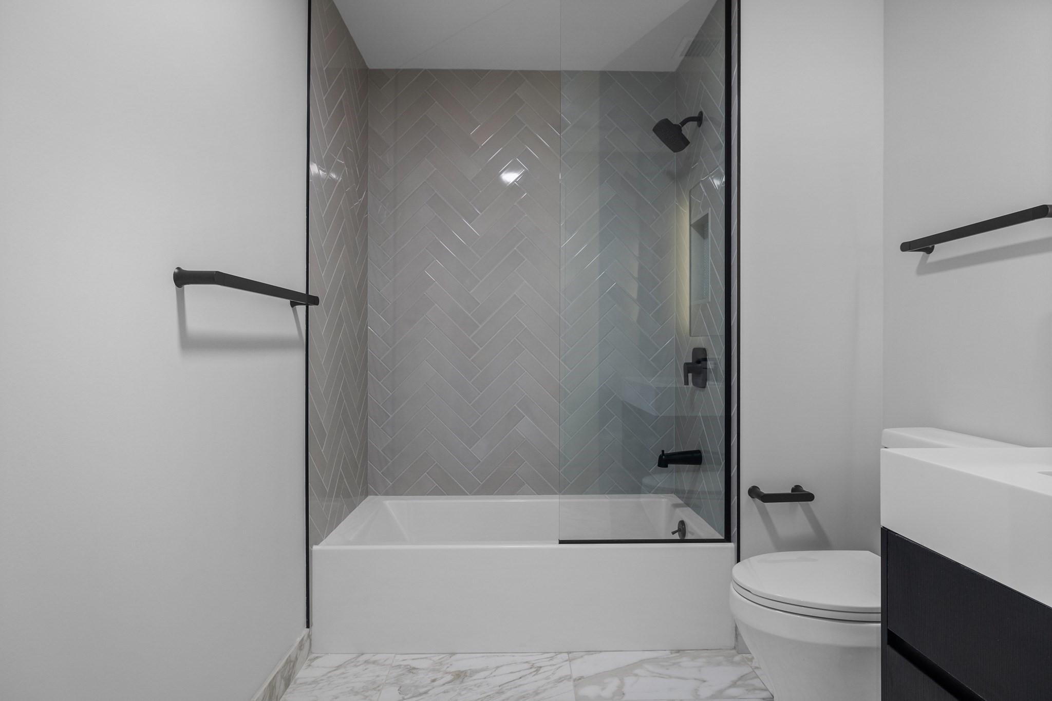 55 Lagrange St # 1010 Property Photo 7