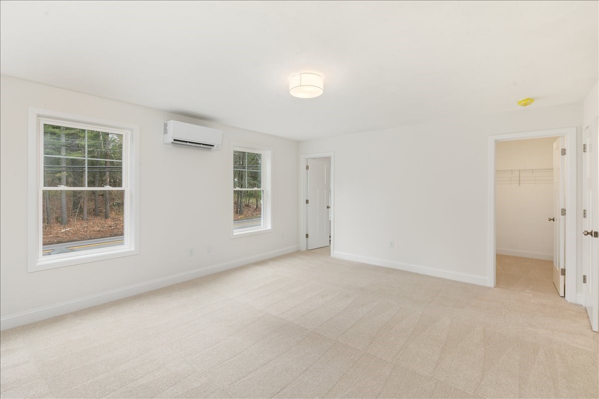 1152 Bridge St Property Photo 20