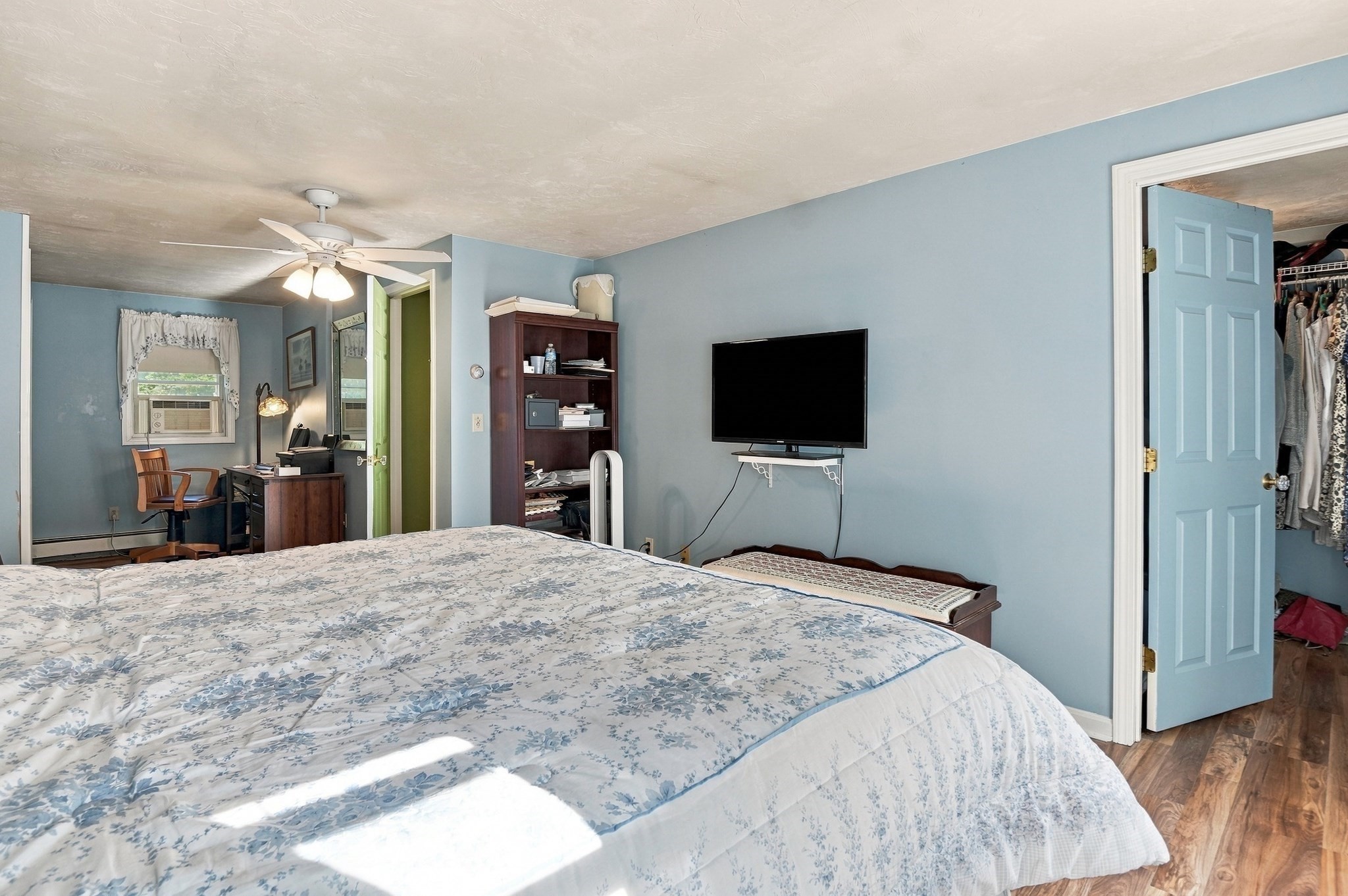 10 Flaxfield Road Property Photo 14