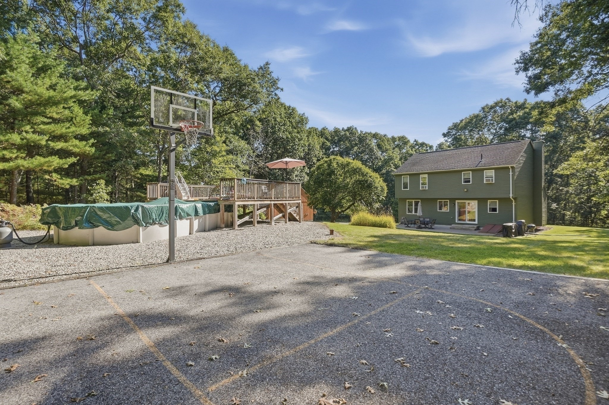 10 Flaxfield Road Property Photo 30