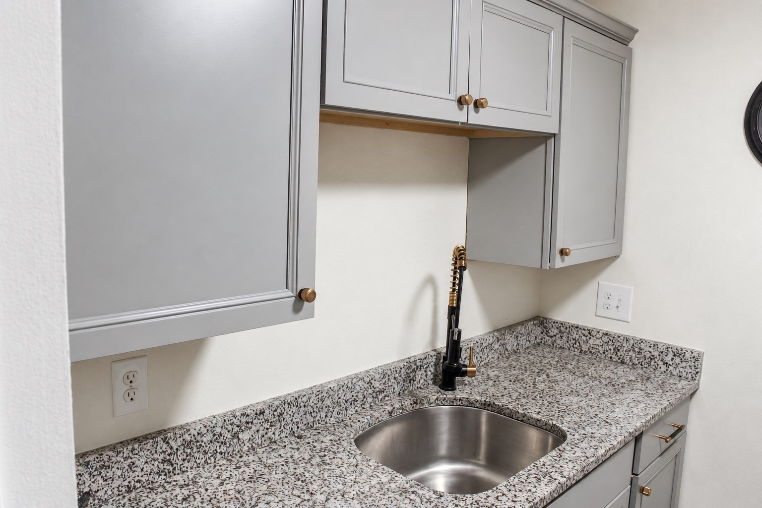 119 Grove Street # 245 Property Photo 10