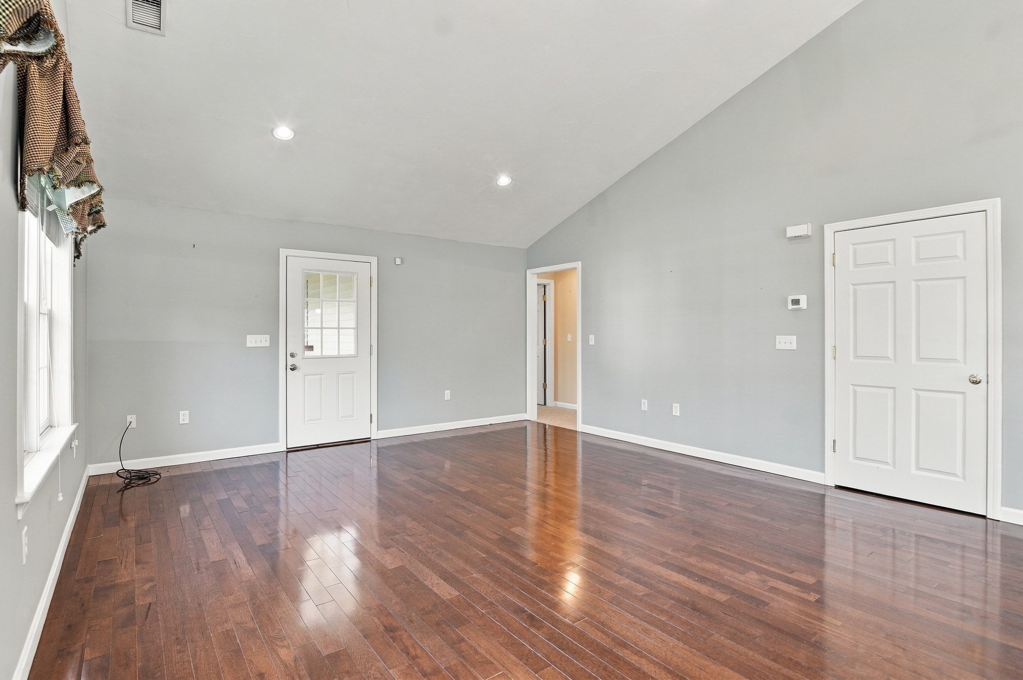4 Concord Court # A Property Photo 6