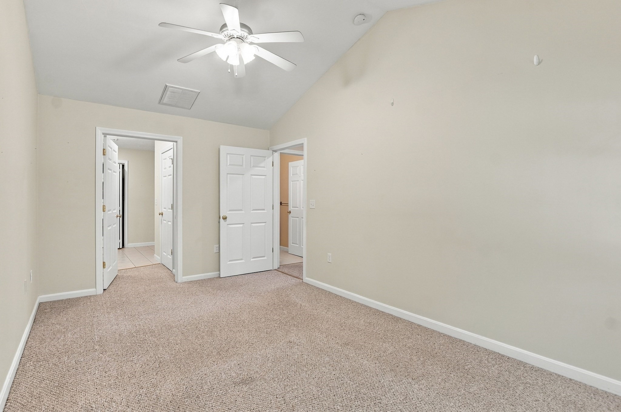 4 Concord Court # A Property Photo 19
