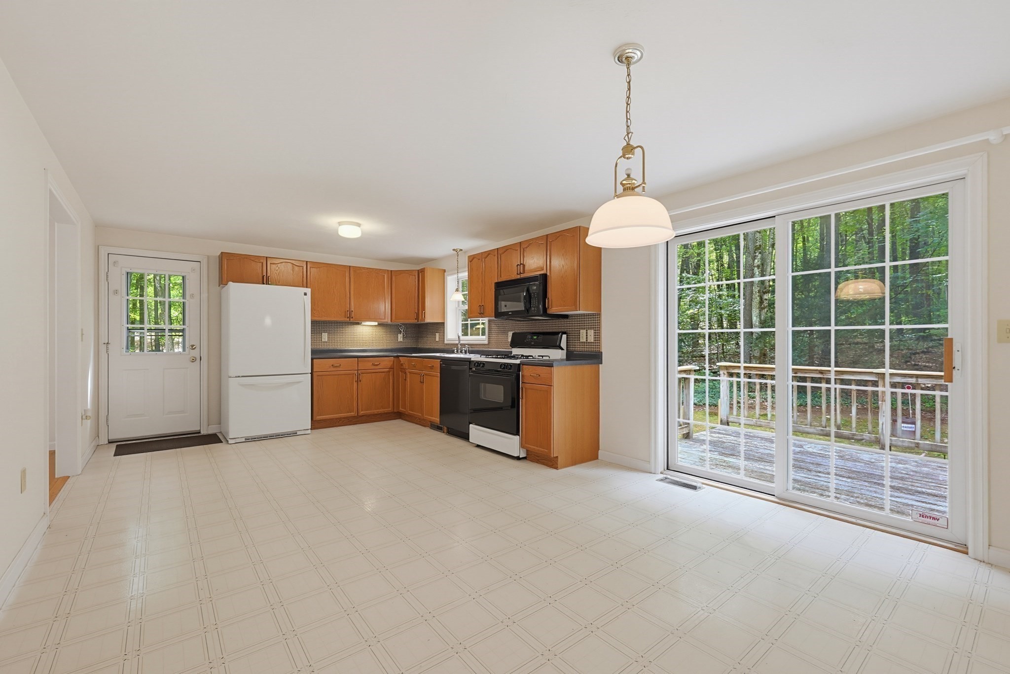 48 Boynton Street Property Photo 7