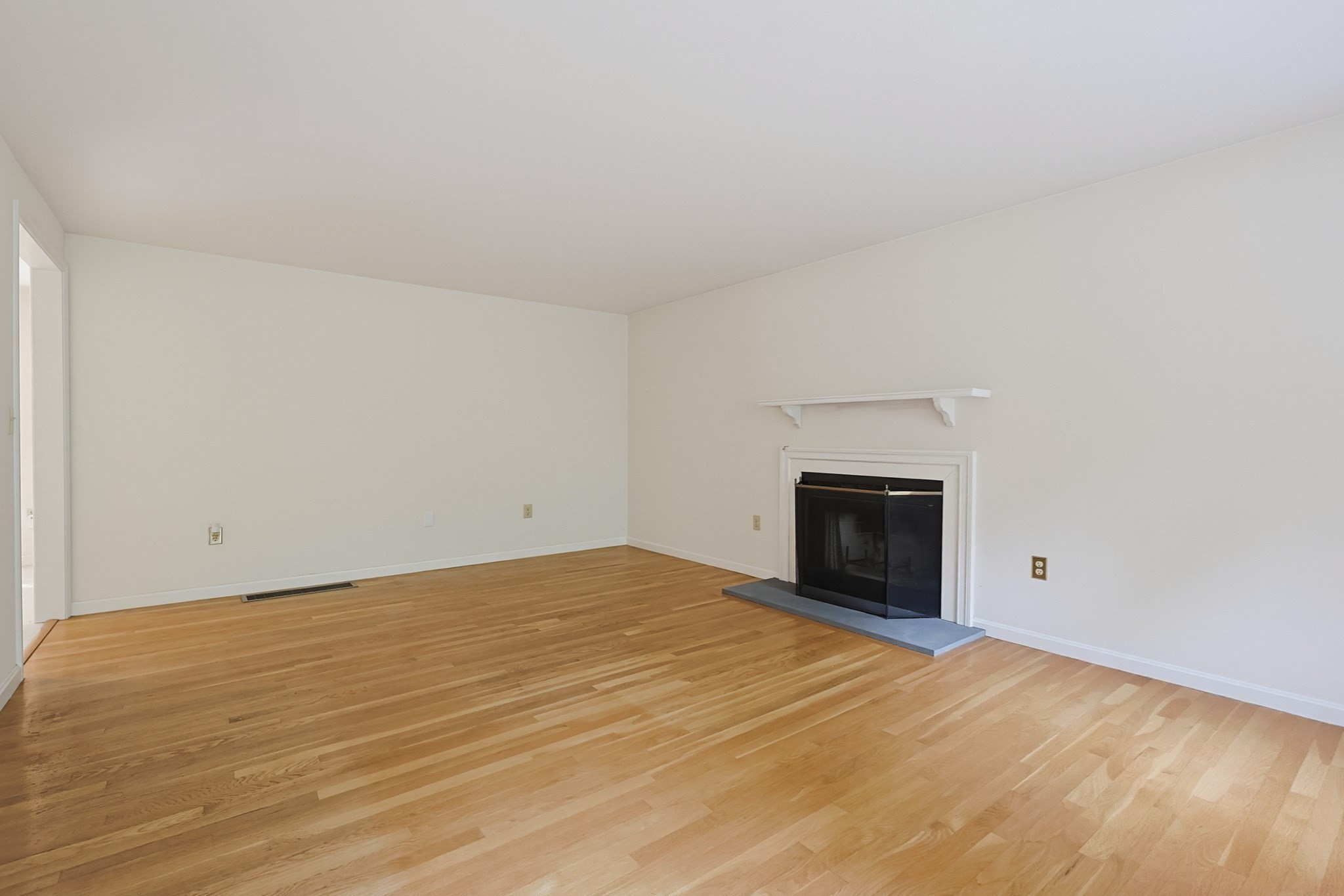 48 Boynton Street Property Photo 13