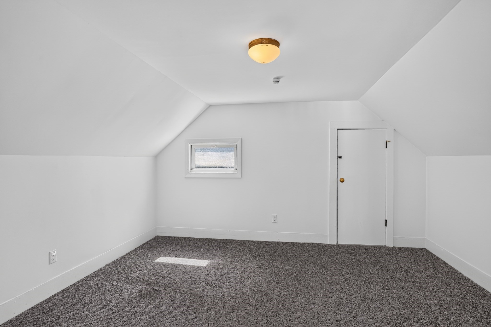 44 Watts St Property Photo 17