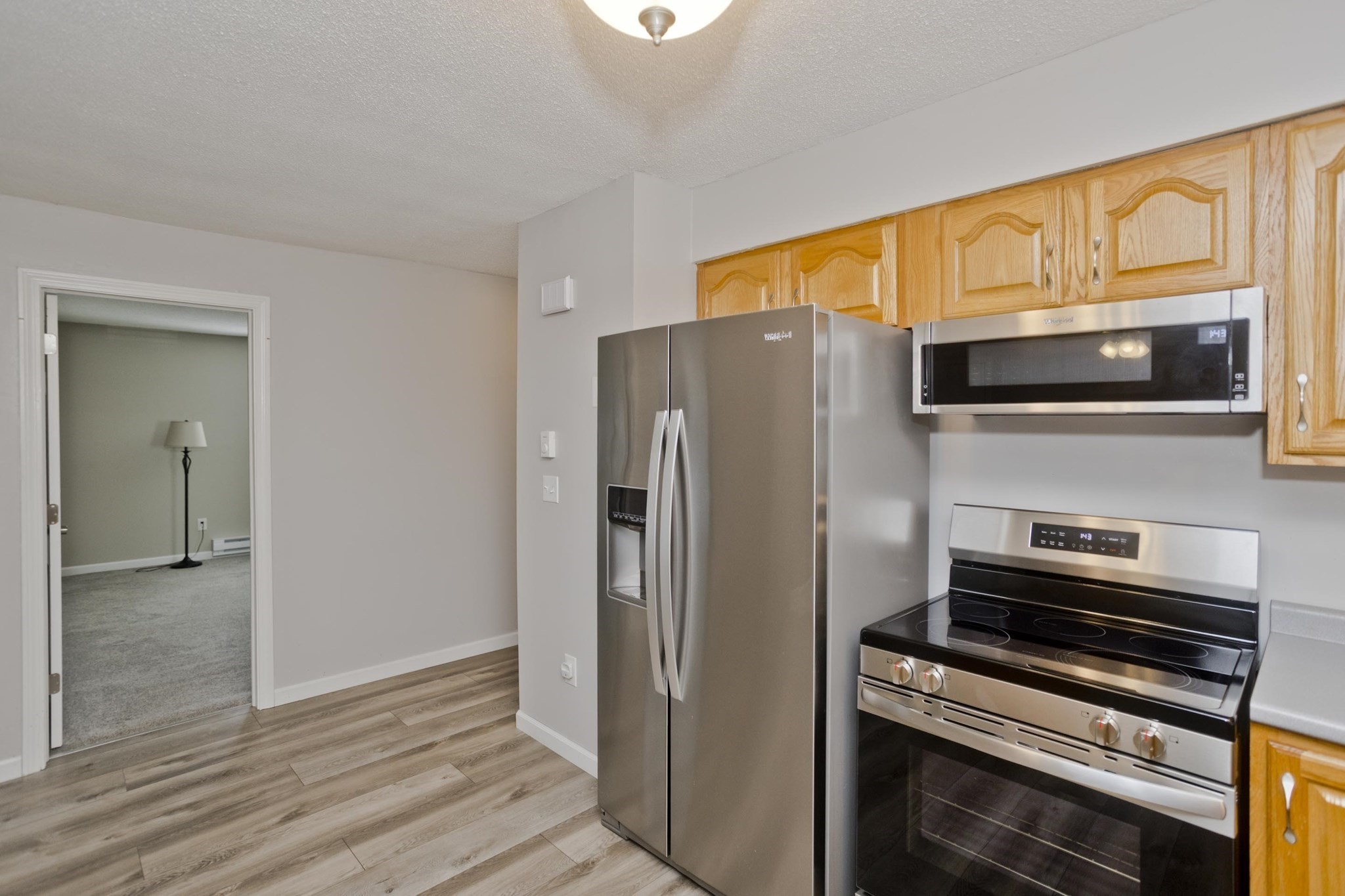 20 Lawrence Ave # 38c Property Photo 4