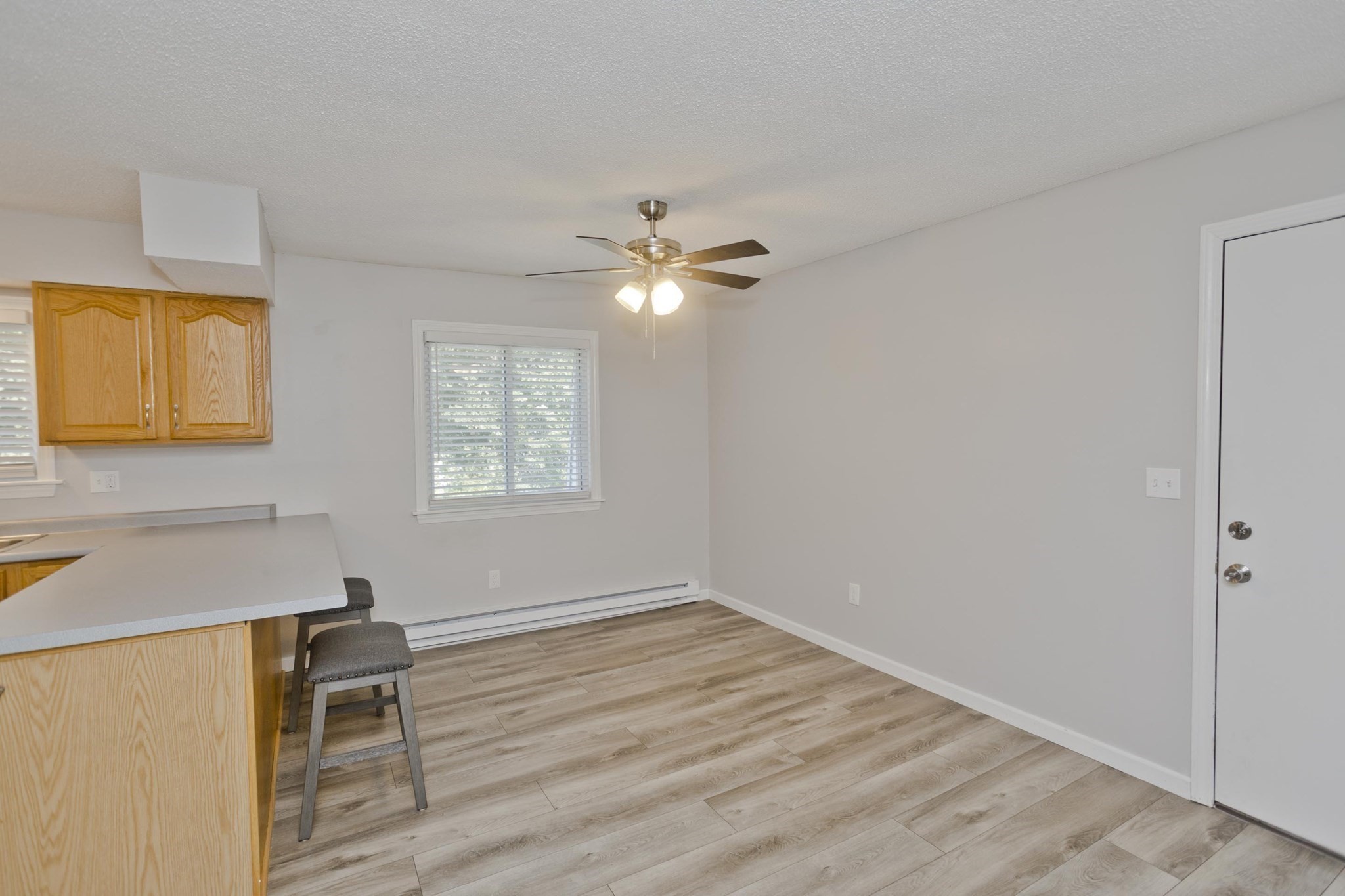 20 Lawrence Ave # 38c Property Photo 6