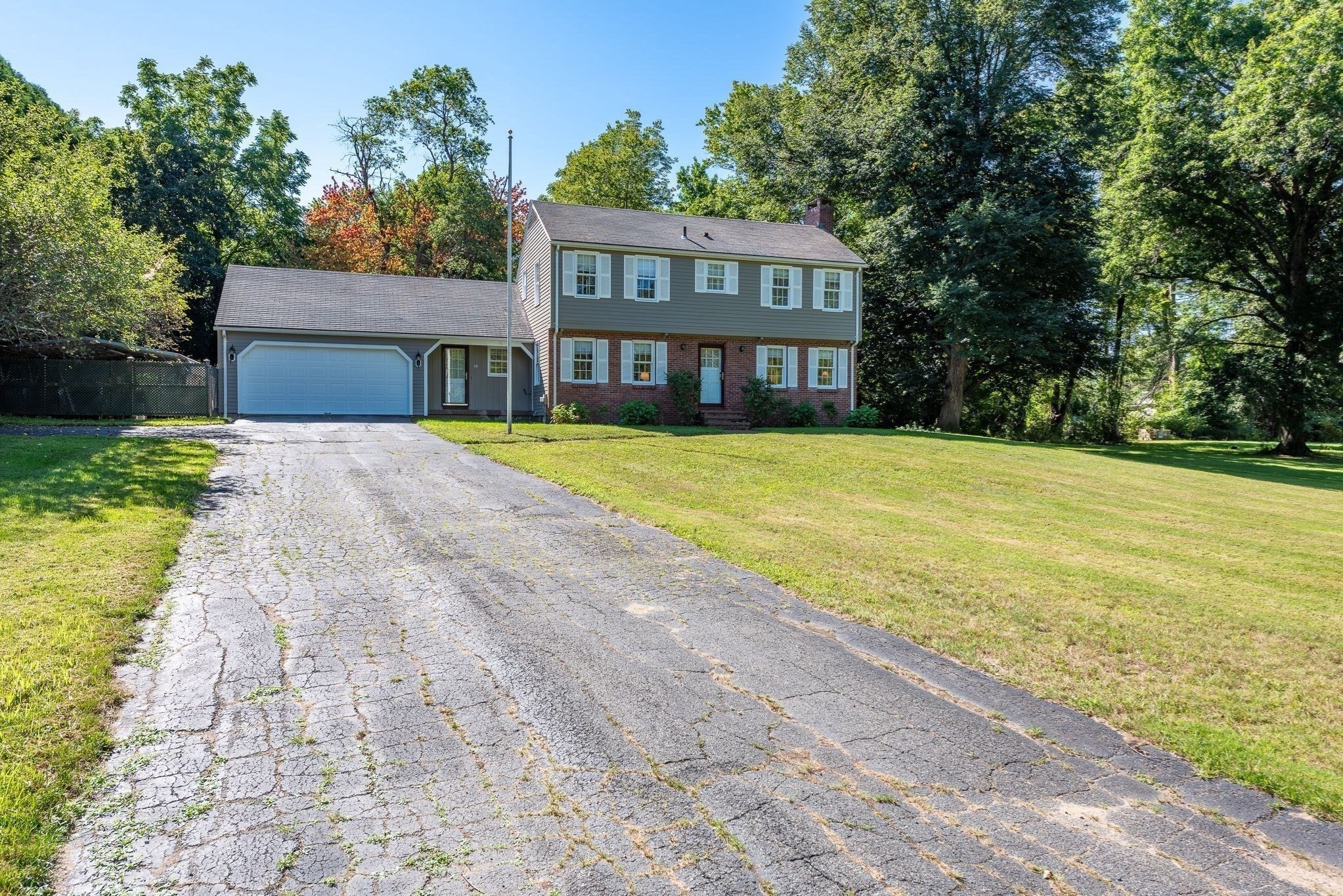 120 Rolling Ridge Rd Property Photo 3
