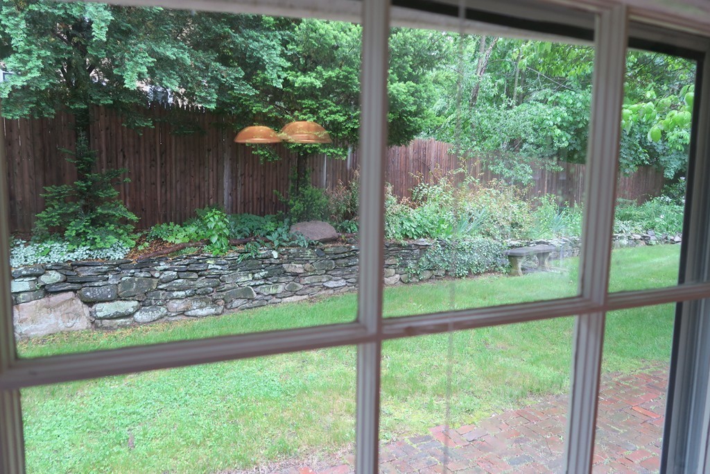 395 Boston Post Rd Property Photo 7