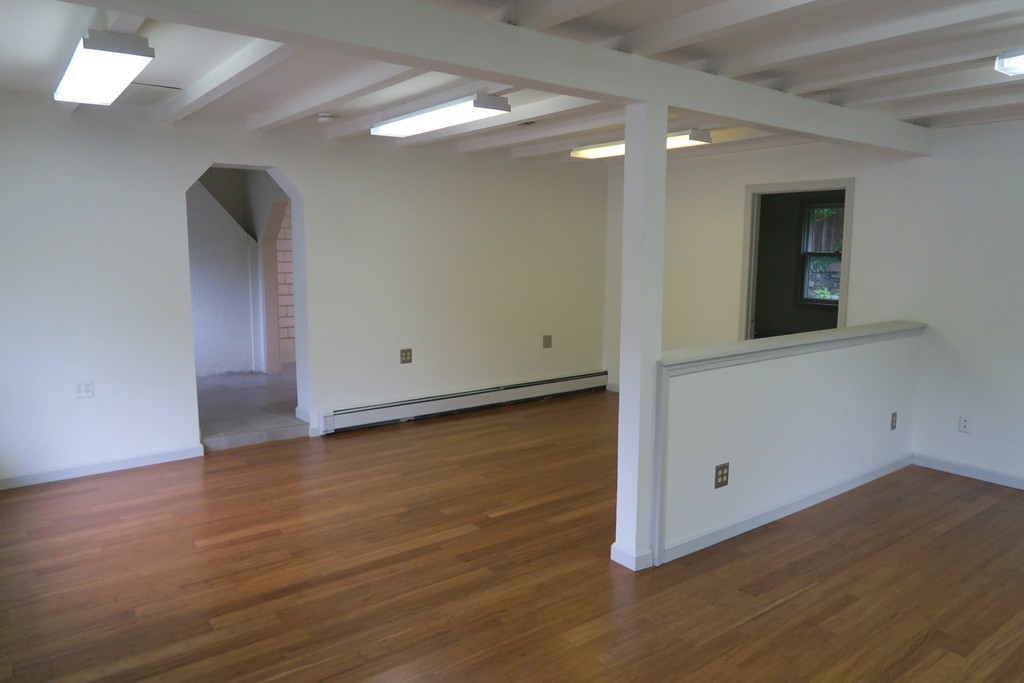 395 Boston Post Rd Property Photo 9
