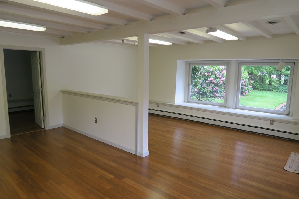 395 Boston Post Rd Property Photo 11