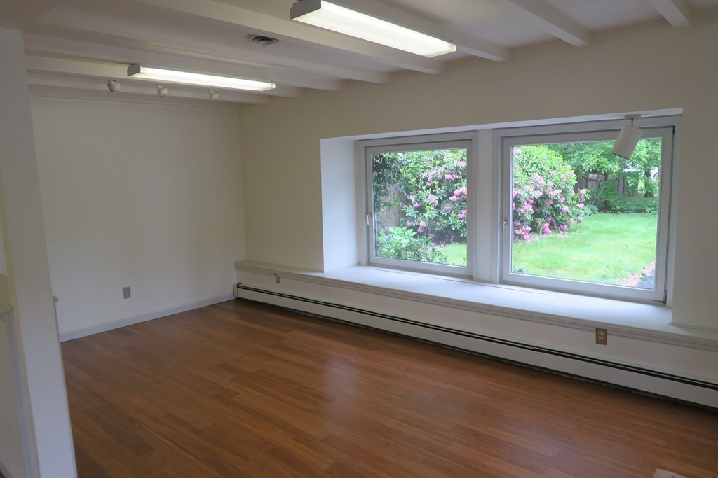 395 Boston Post Rd Property Photo 12
