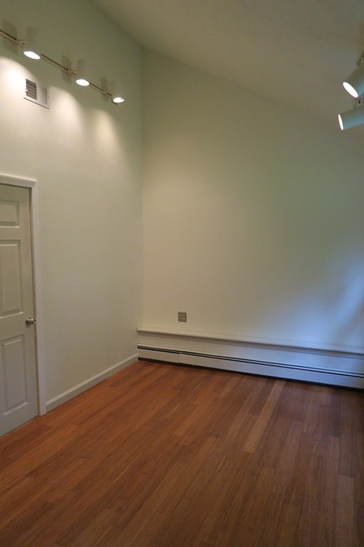 395 Boston Post Rd Property Photo 13