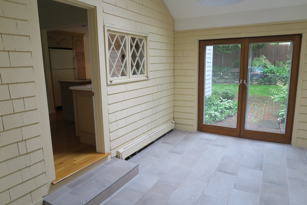 395 Boston Post Rd Property Photo 15