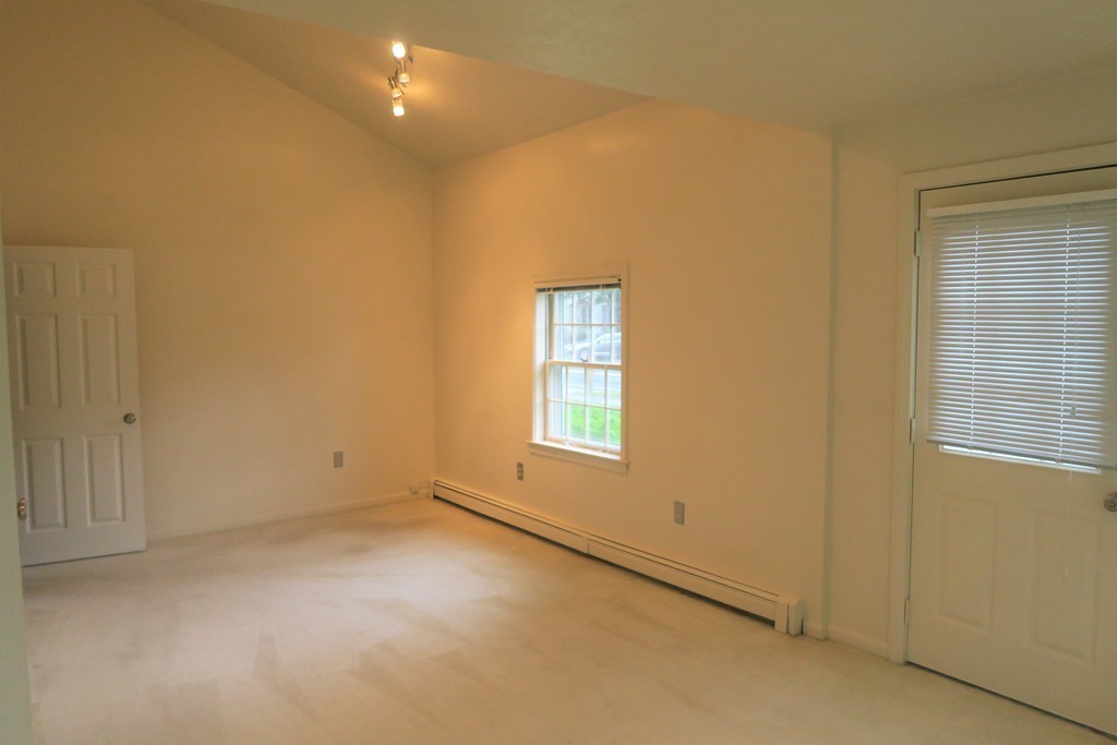 395 Boston Post Rd Property Photo 23