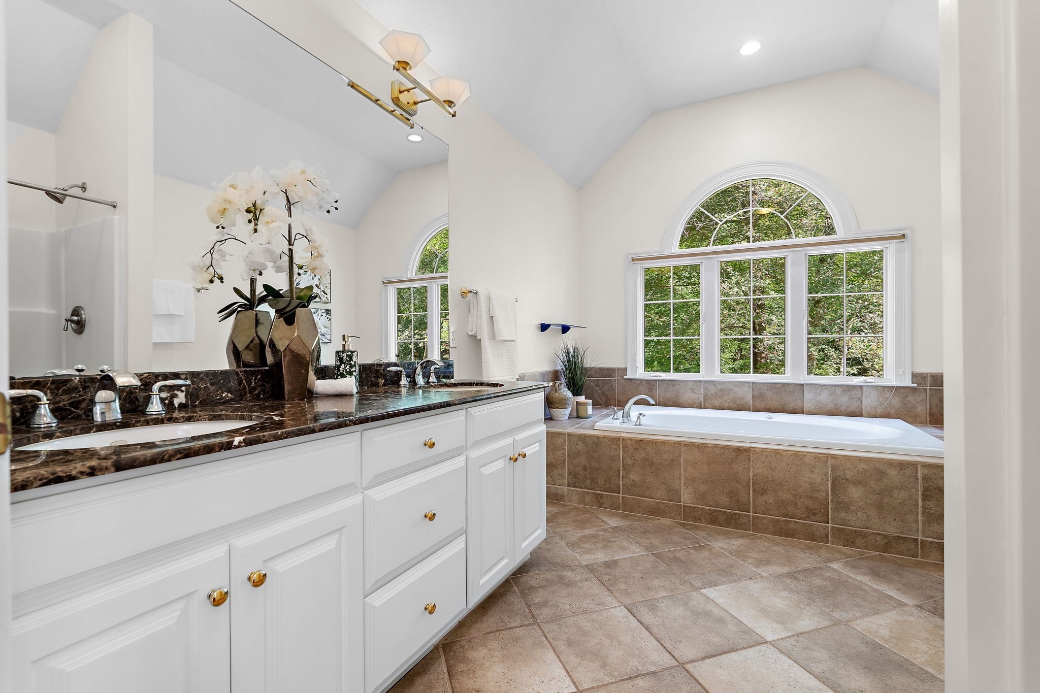 14 Annie Moore Road Property Photo 21