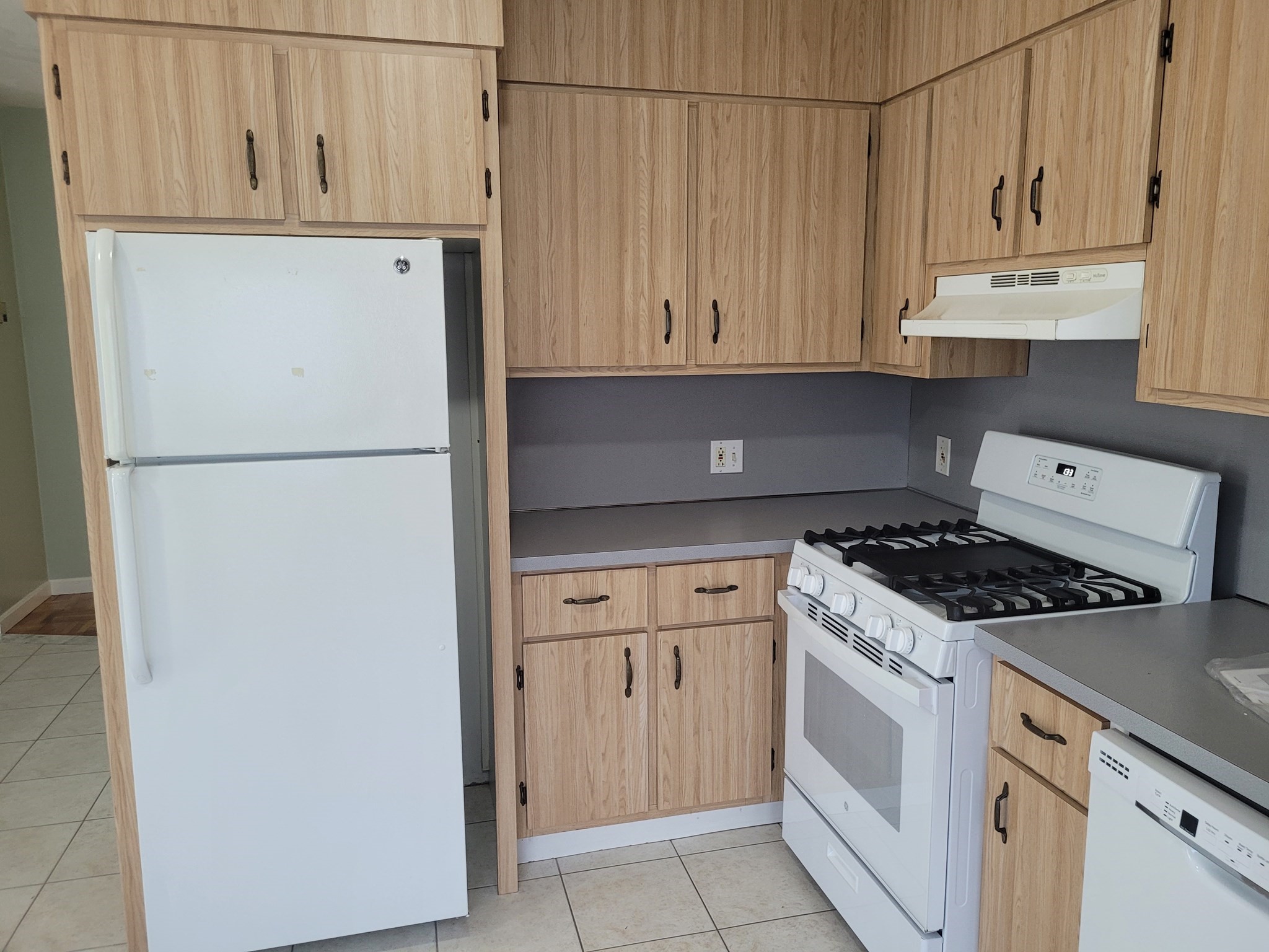 30 Courtland Street # 2 Property Photo 3