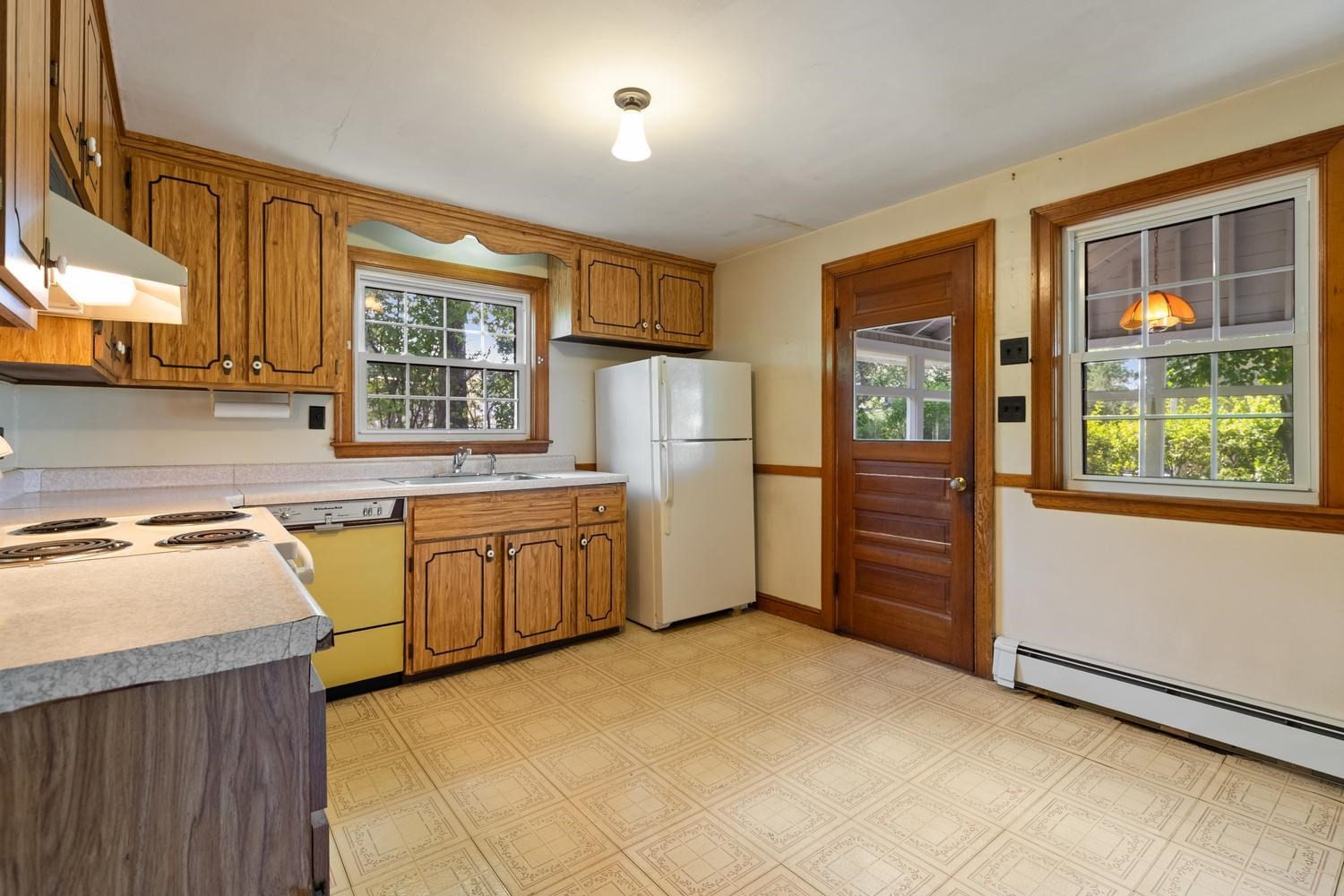 40 Valentine Rd Property Photo 16