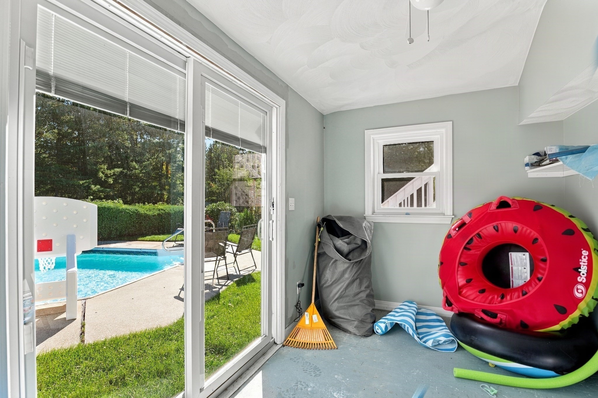 6 Ashdale Drive Property Photo 33
