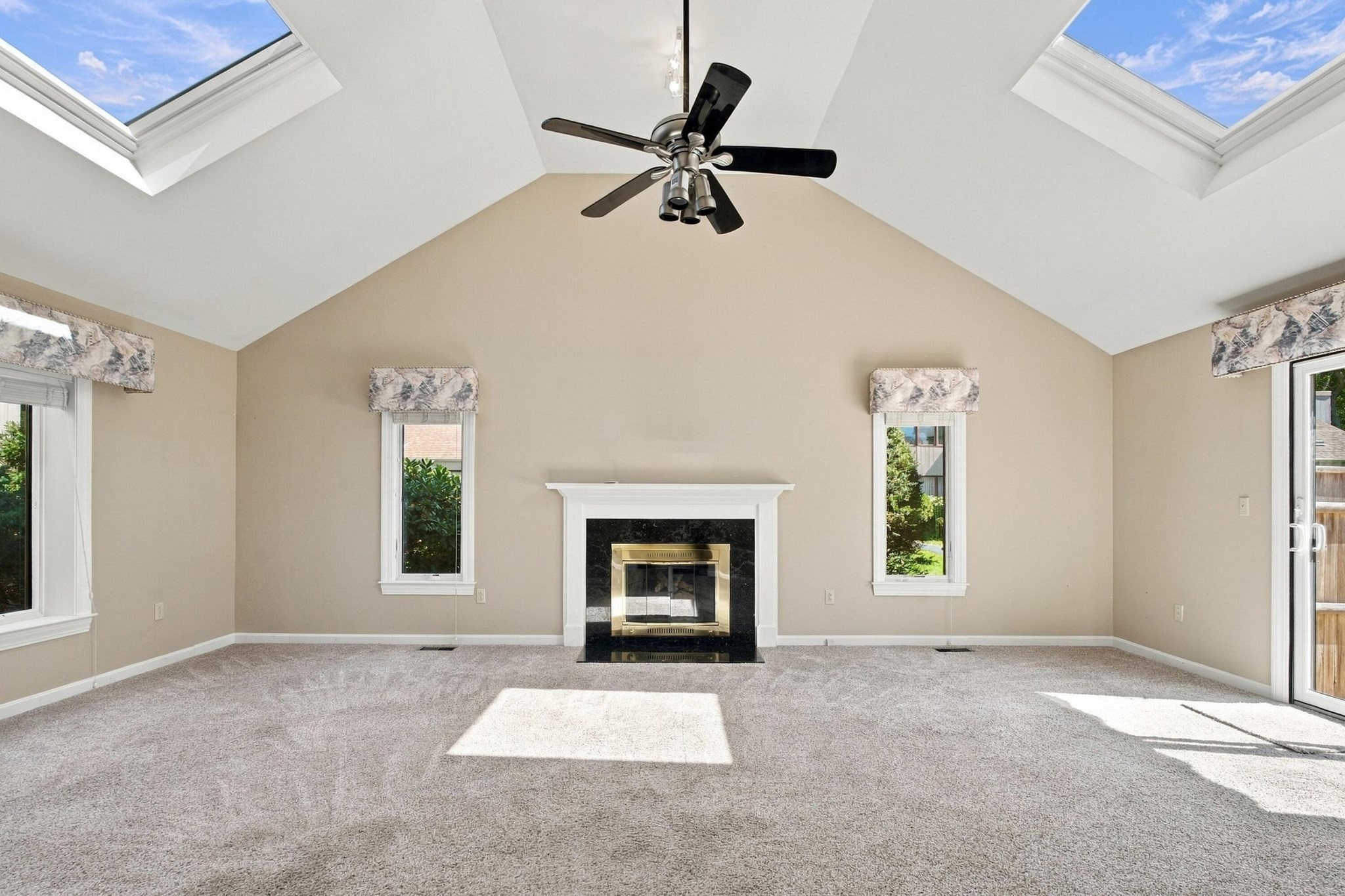 481 Buck Island Road Property Photo 8