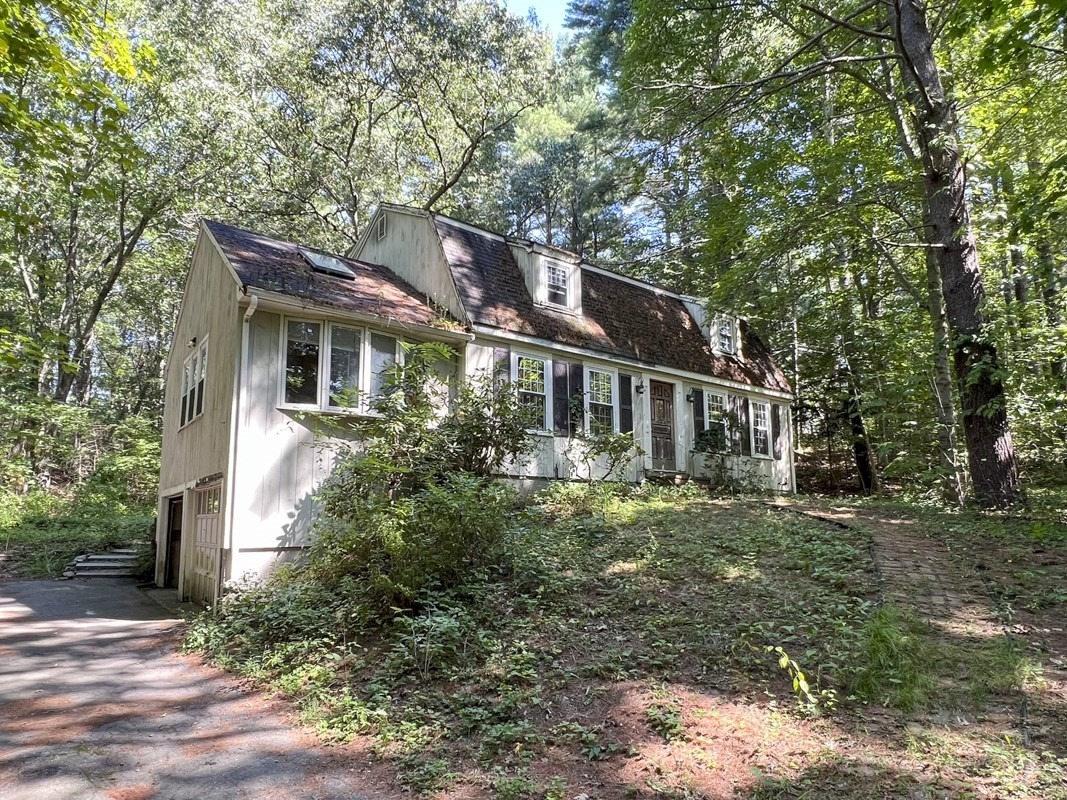 94 Mountain Ave Property Photo 1
