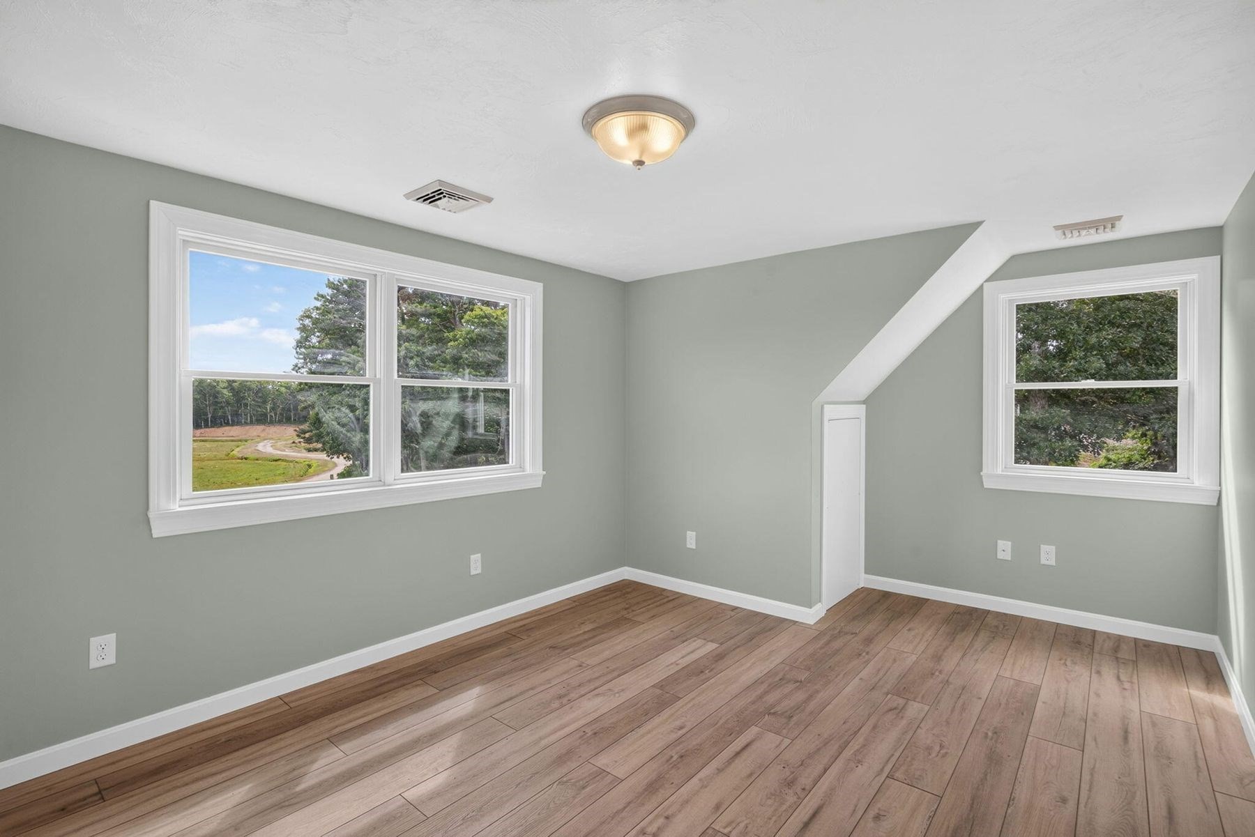 4 Aarons Way Property Photo 27
