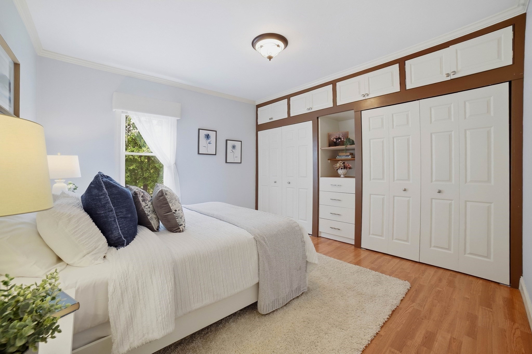 550 Sunderland Road Property Photo 12