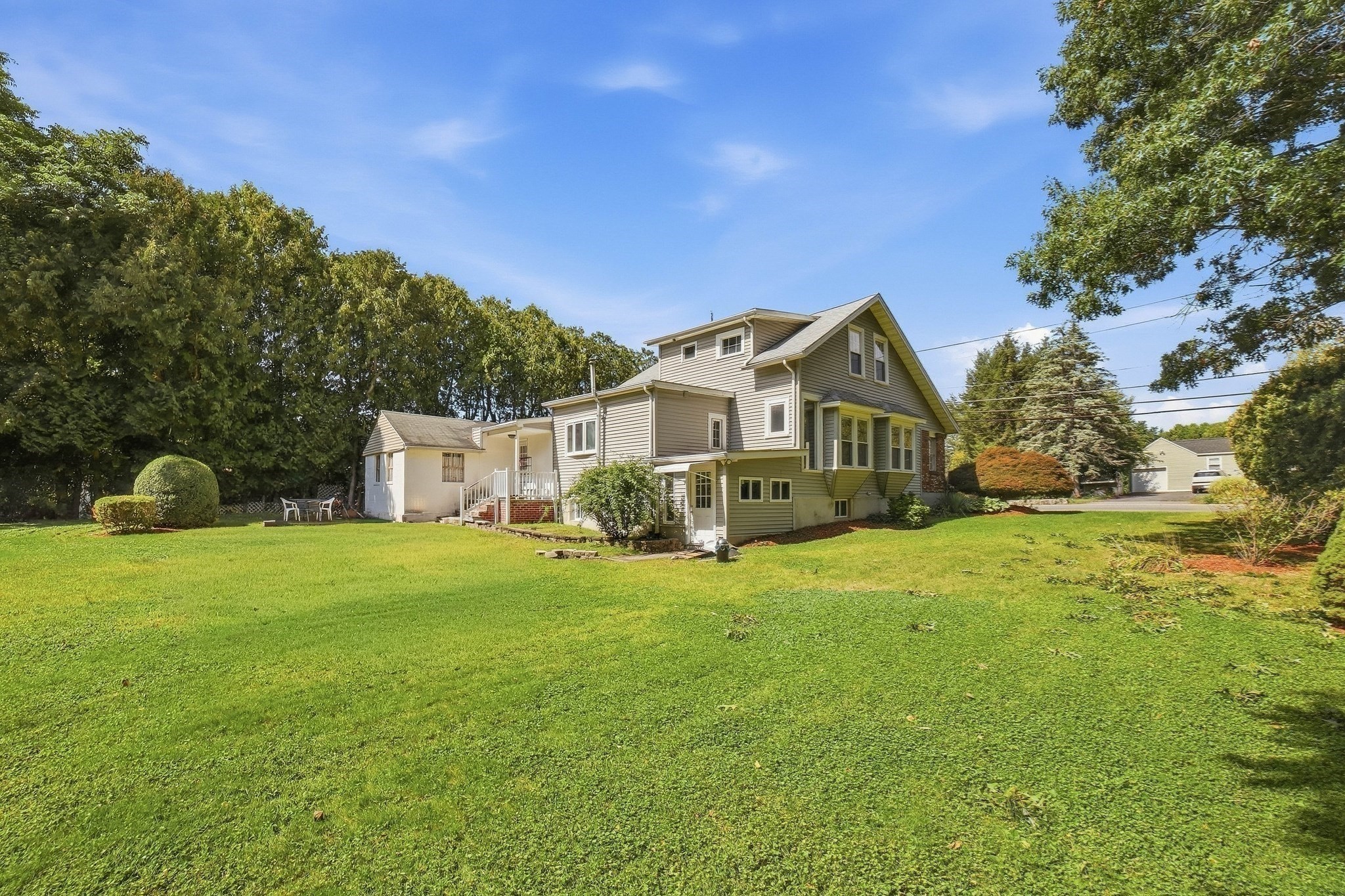 550 Sunderland Road Property Photo 26