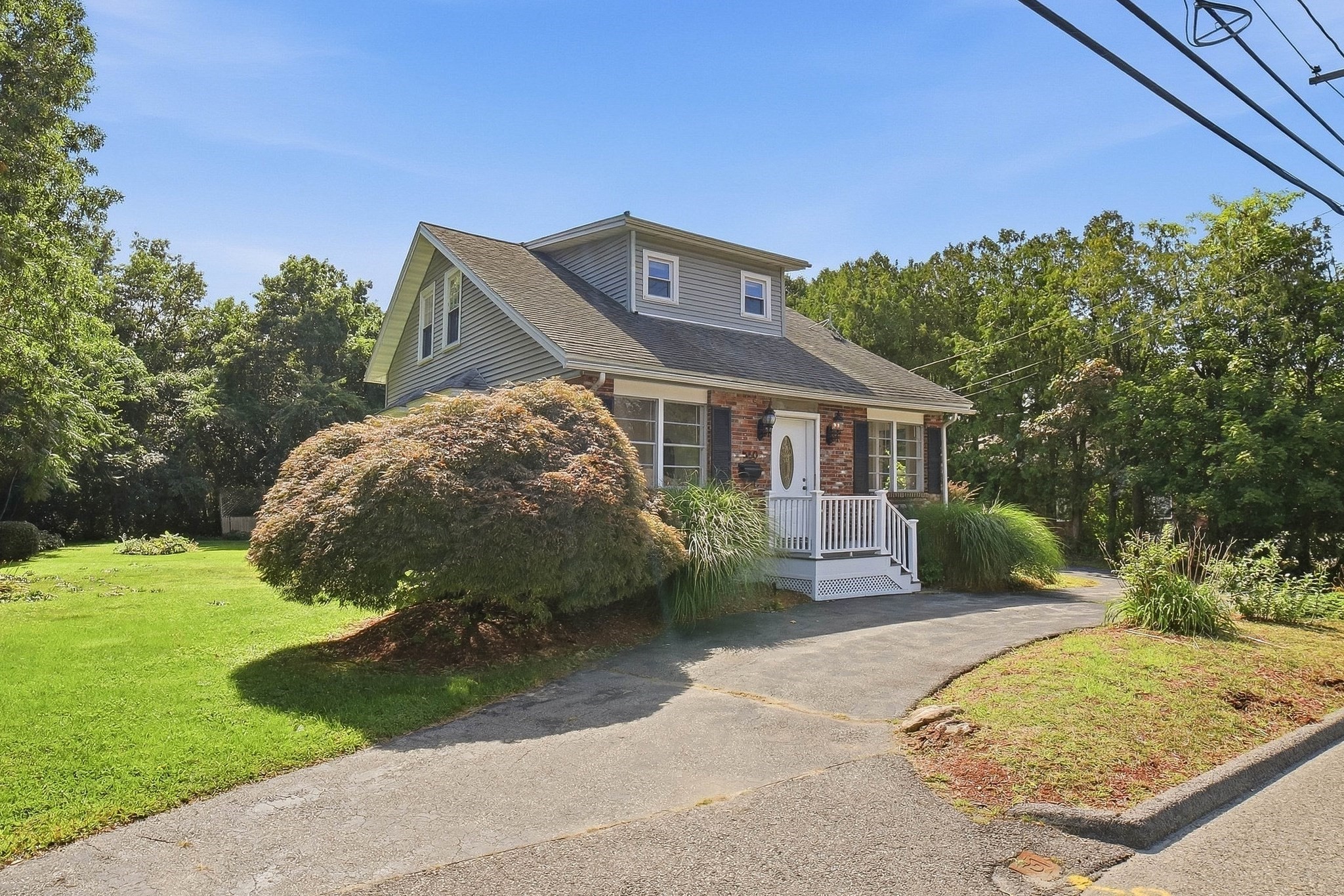 550 Sunderland Road Property Photo 29