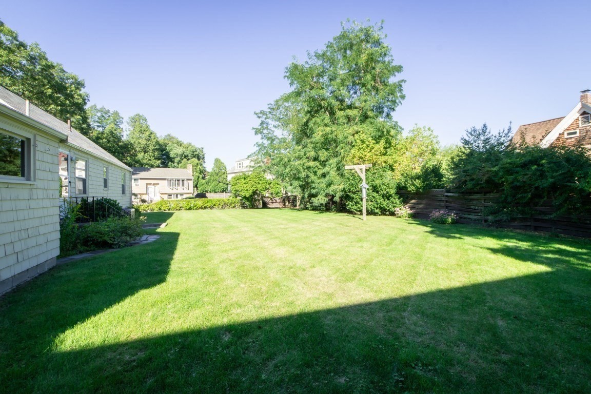 6 Albert St Property Photo 26