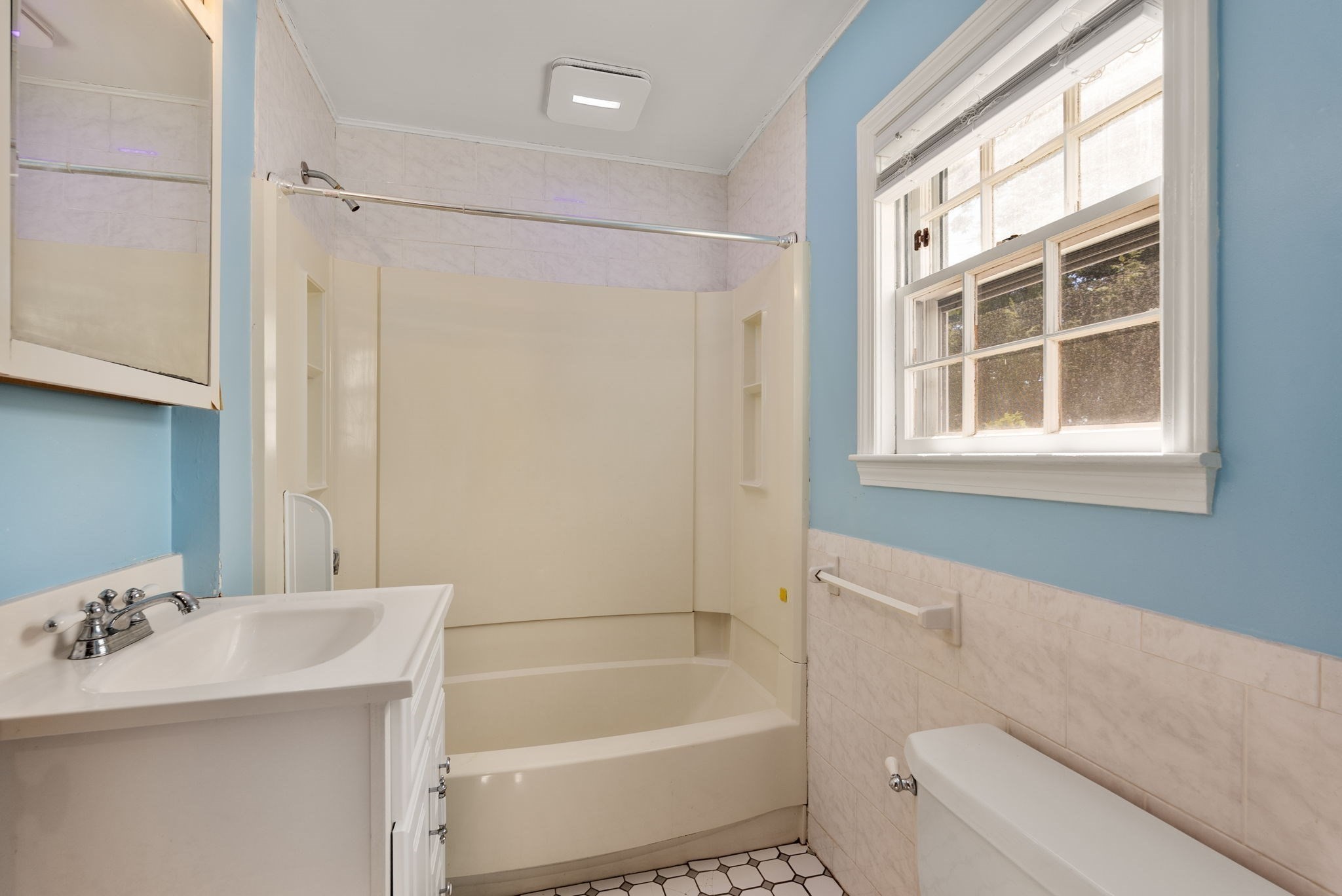 3 School Street Property Photo 14