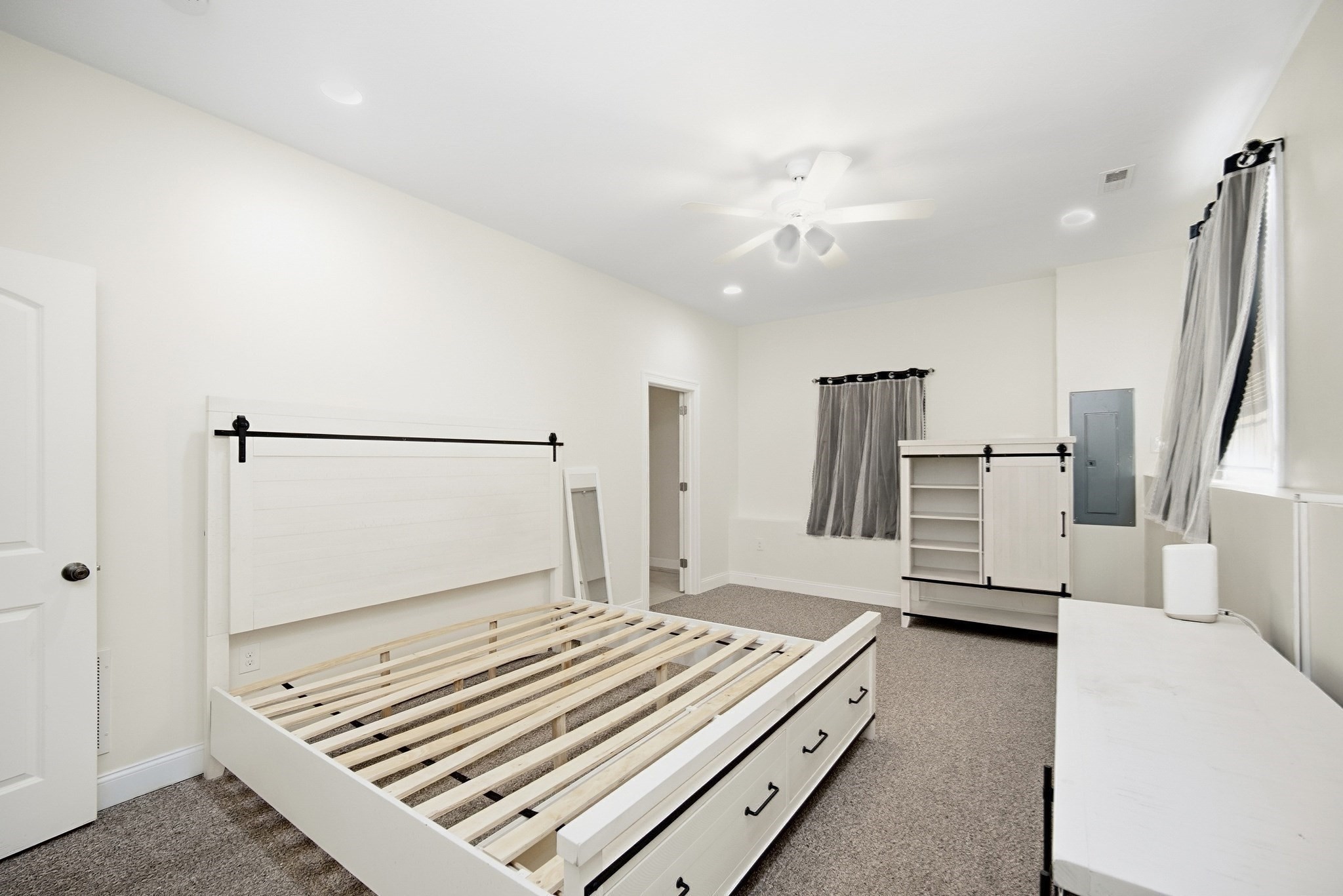 39 Mulberry St Property Photo 14