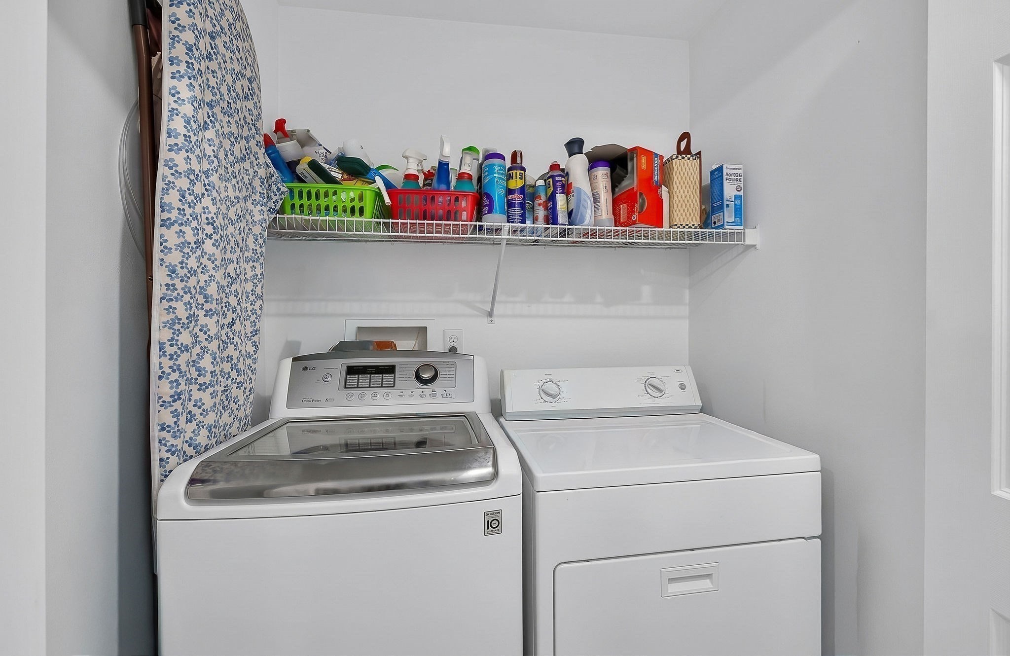 112 Saunders St Property Photo 22