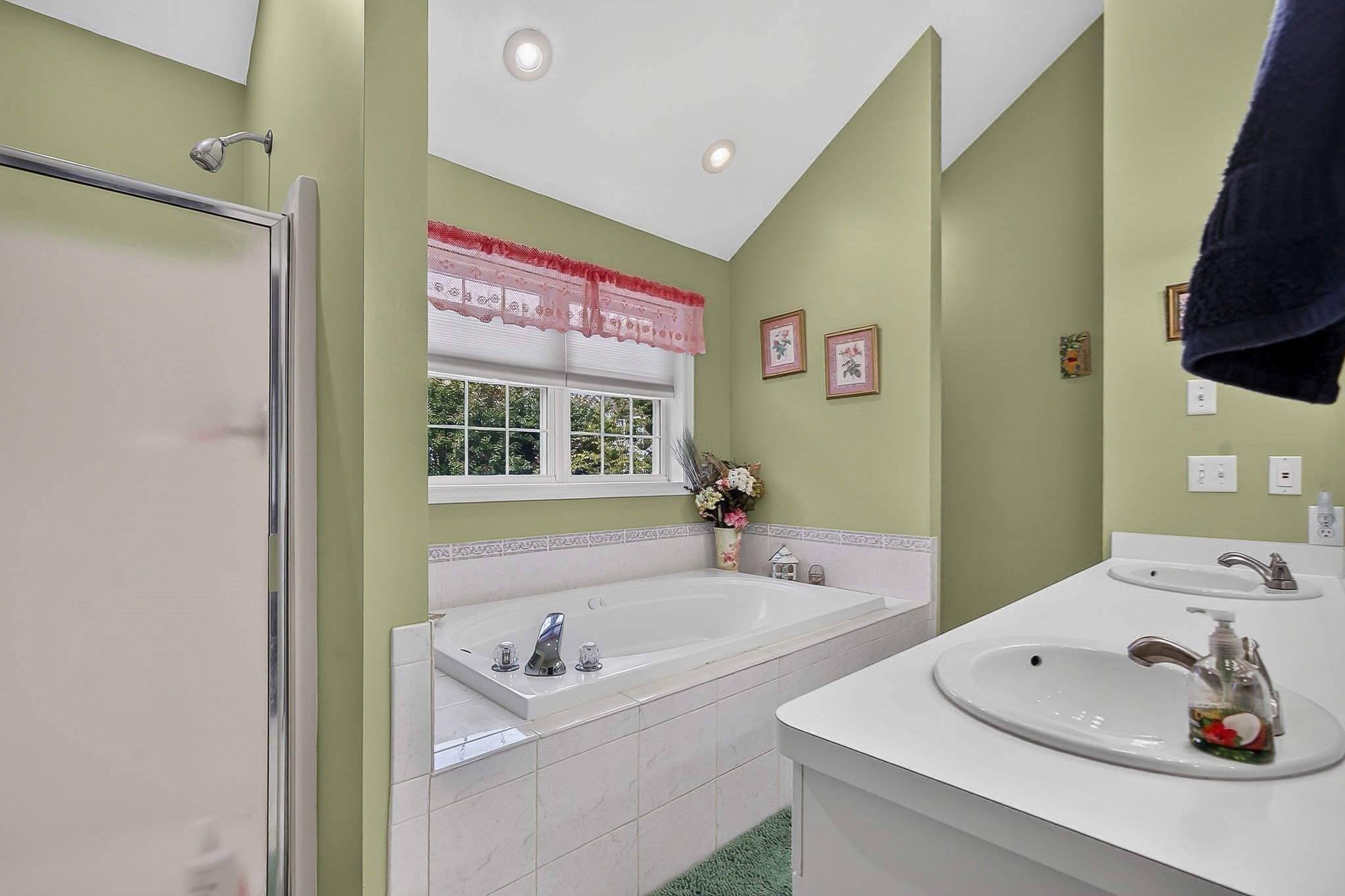 112 Saunders St Property Photo 26