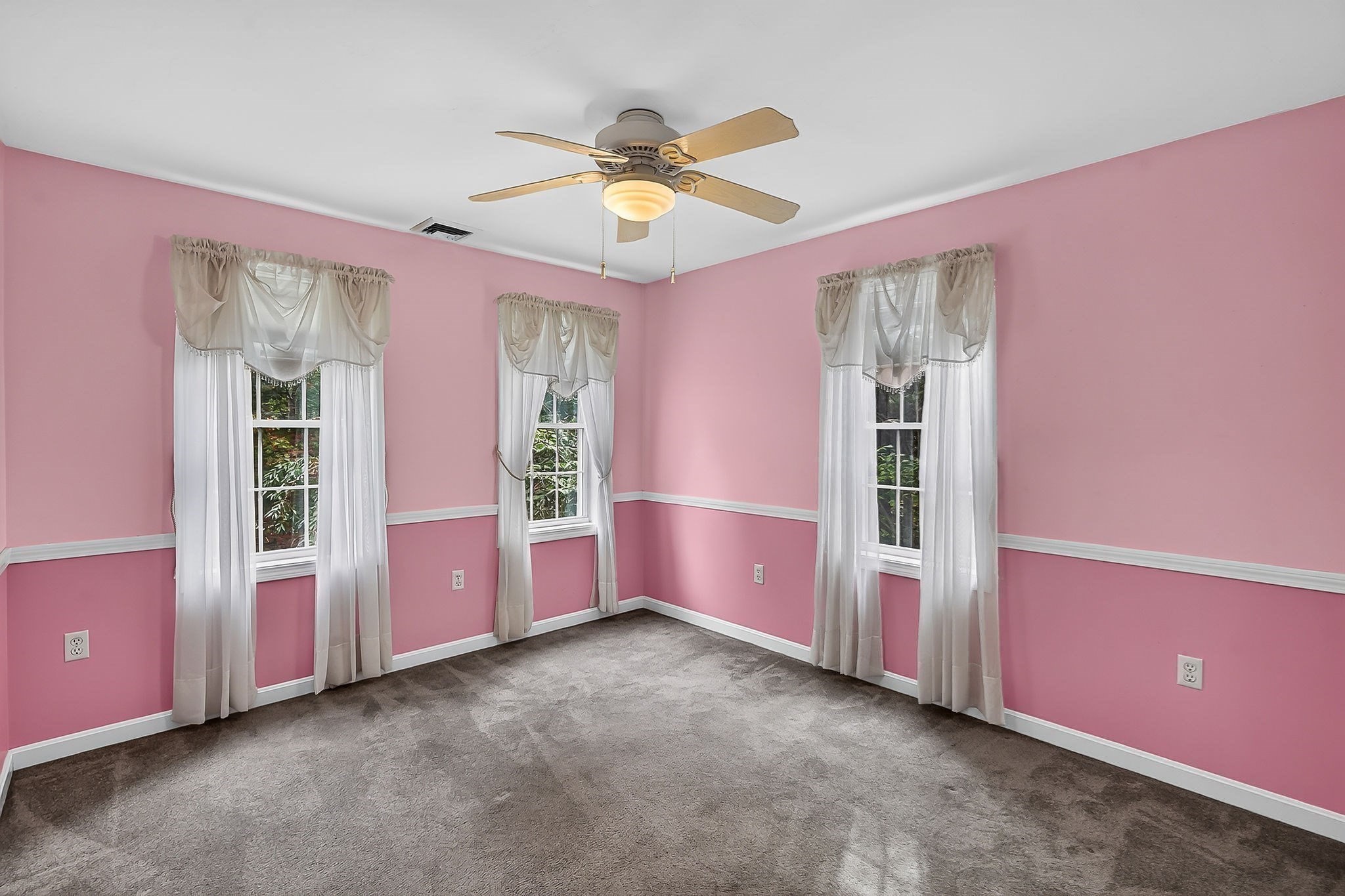 112 Saunders St Property Photo 31