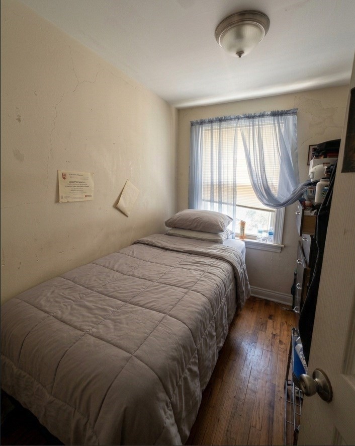32 Cobden St # 2 Property Photo 12