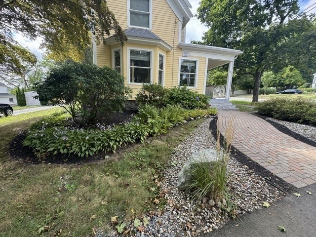 8 Winthrop St Property Photo 2