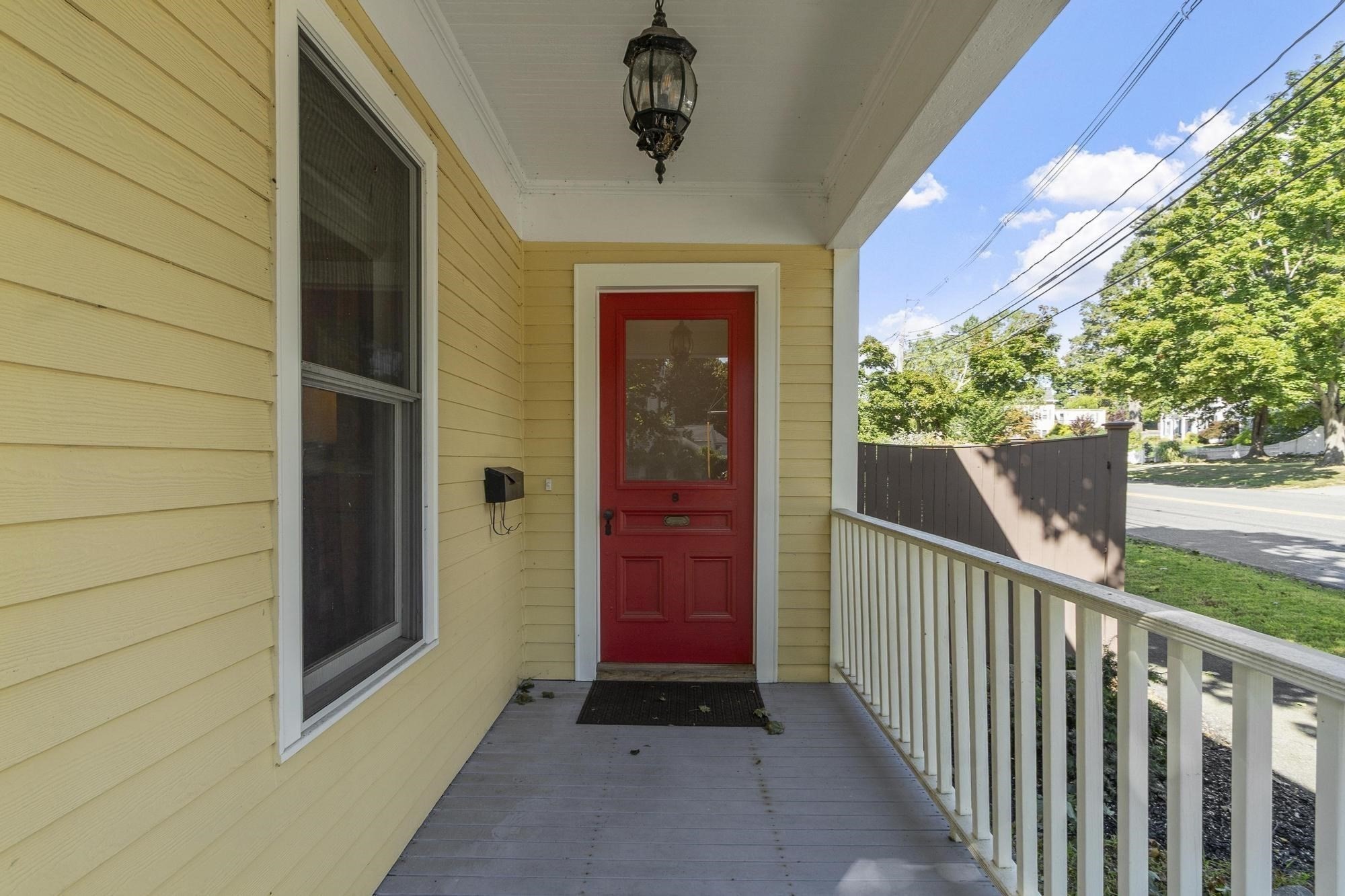 8 Winthrop St Property Photo 13